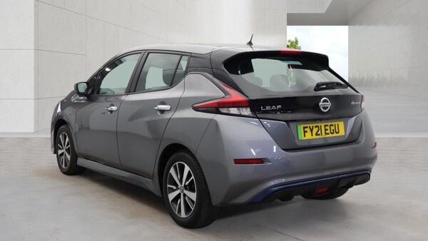 Nissan Leaf view 6