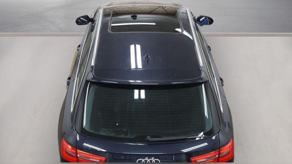 Audi A6 Avant view 12