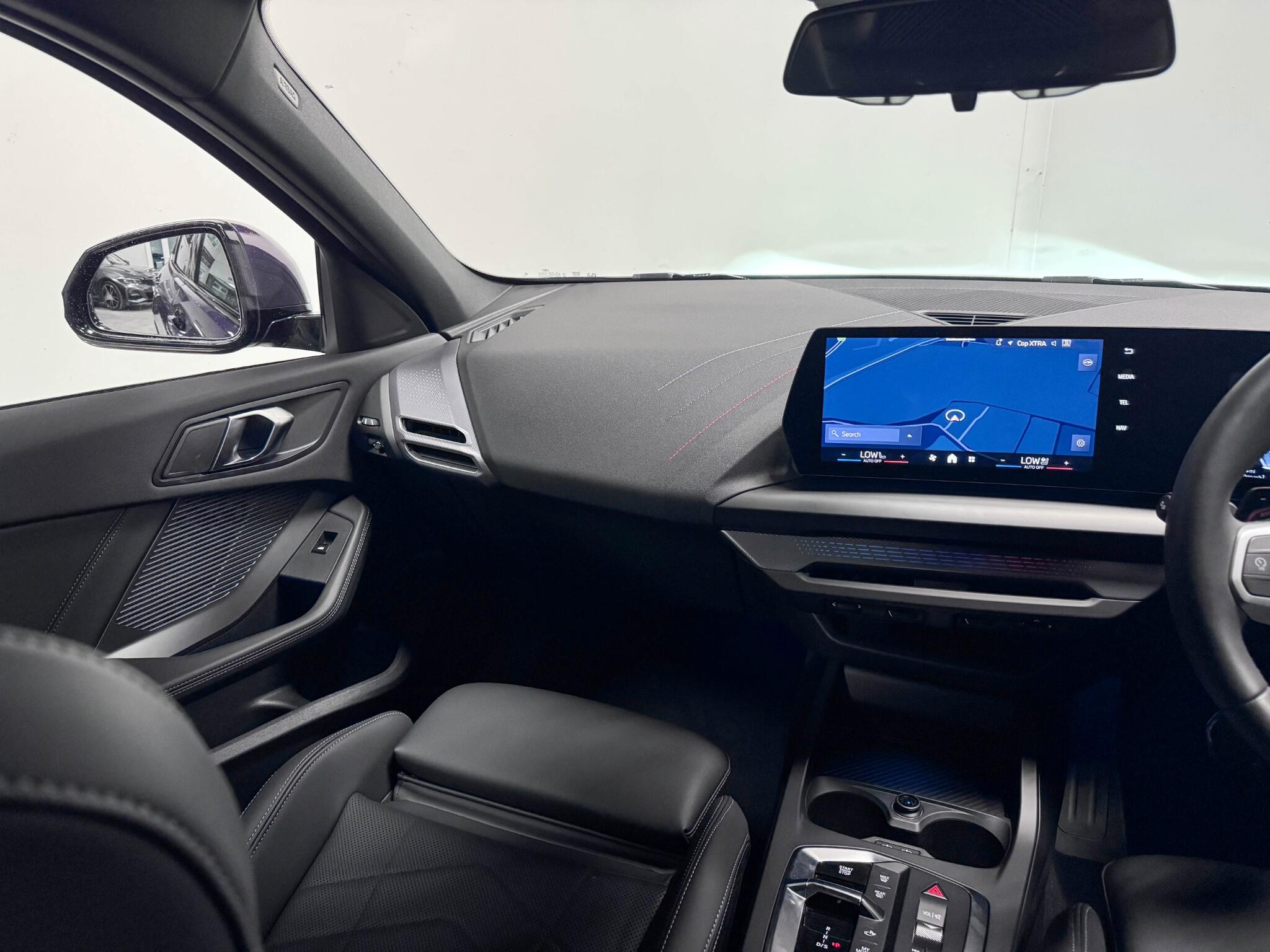 BMW 1 Series view 24