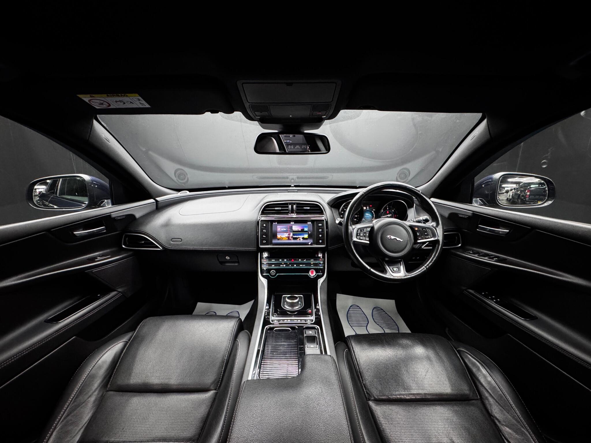 Jaguar XE view 17