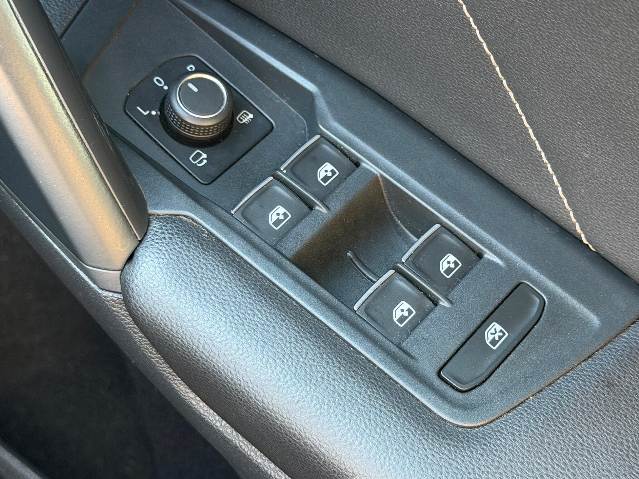Volkswagen Tiguan view 50