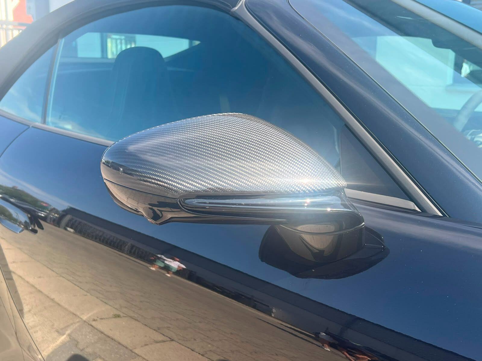 Porsche 911 view 9