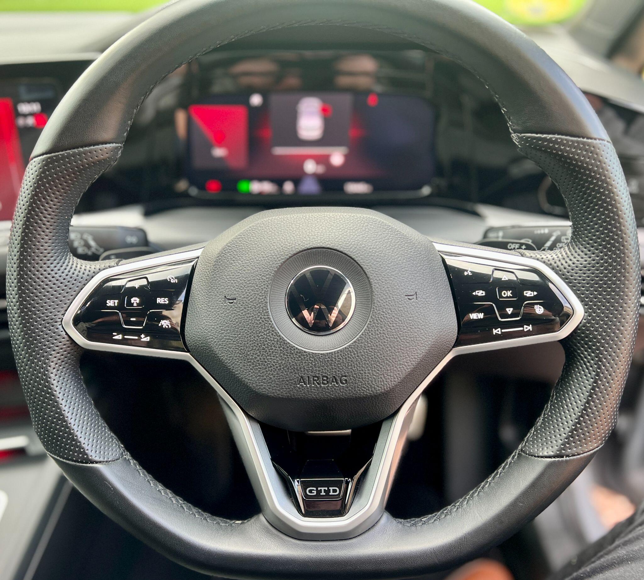 Volkswagen Golf view 40