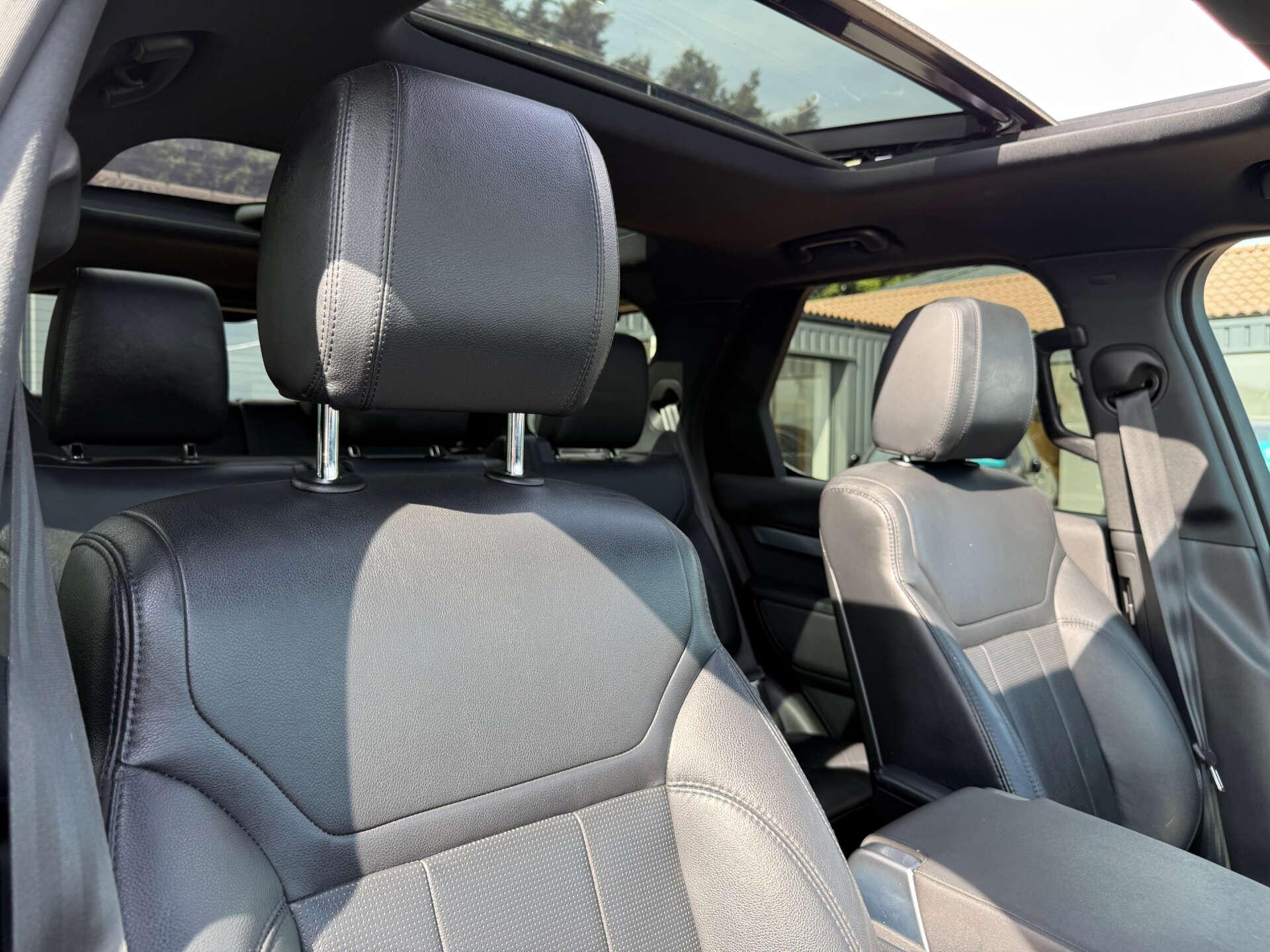Land Rover Discovery view 38