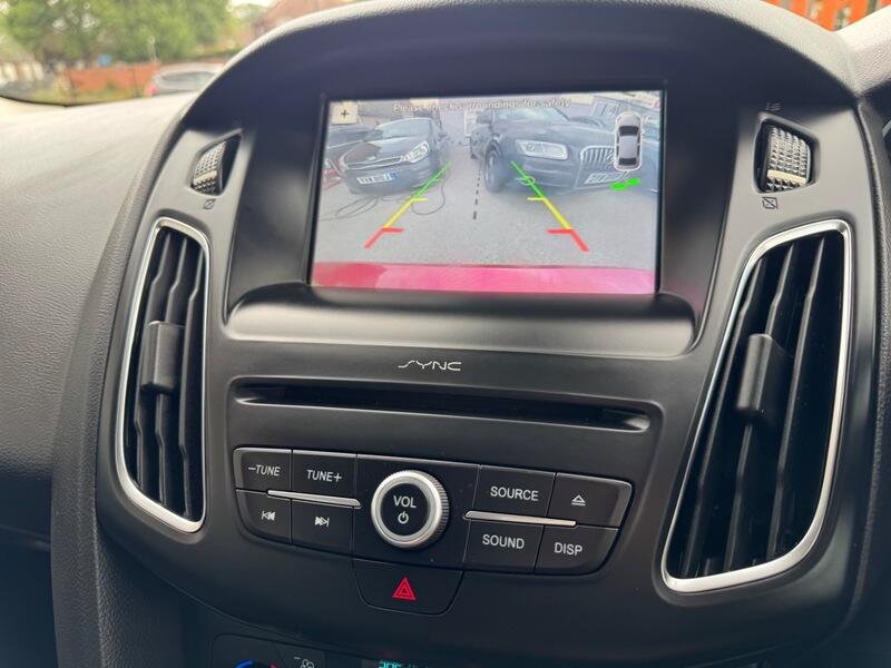 Ford Focus view 21