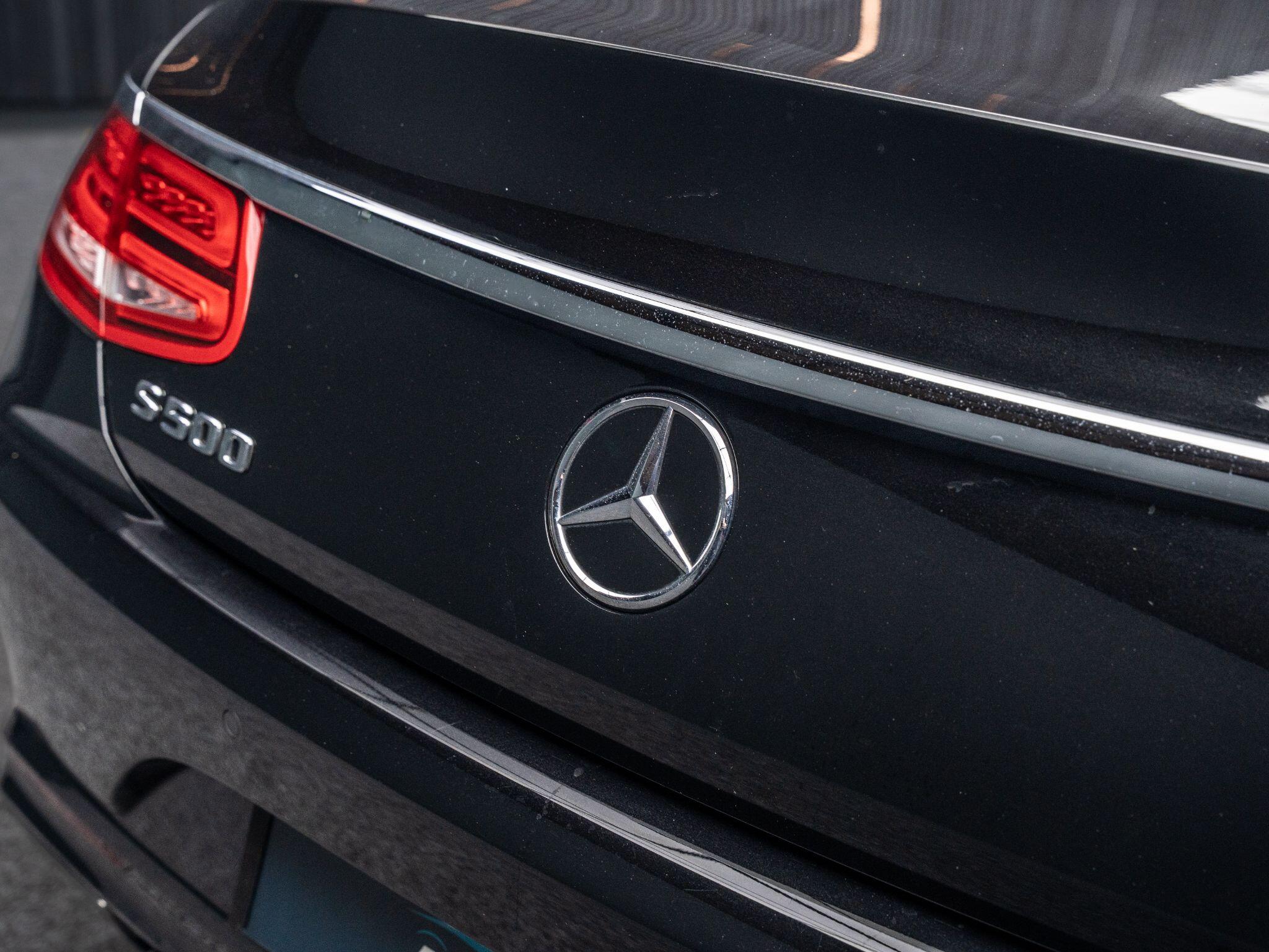 Mercedes-Benz S-Class view 25
