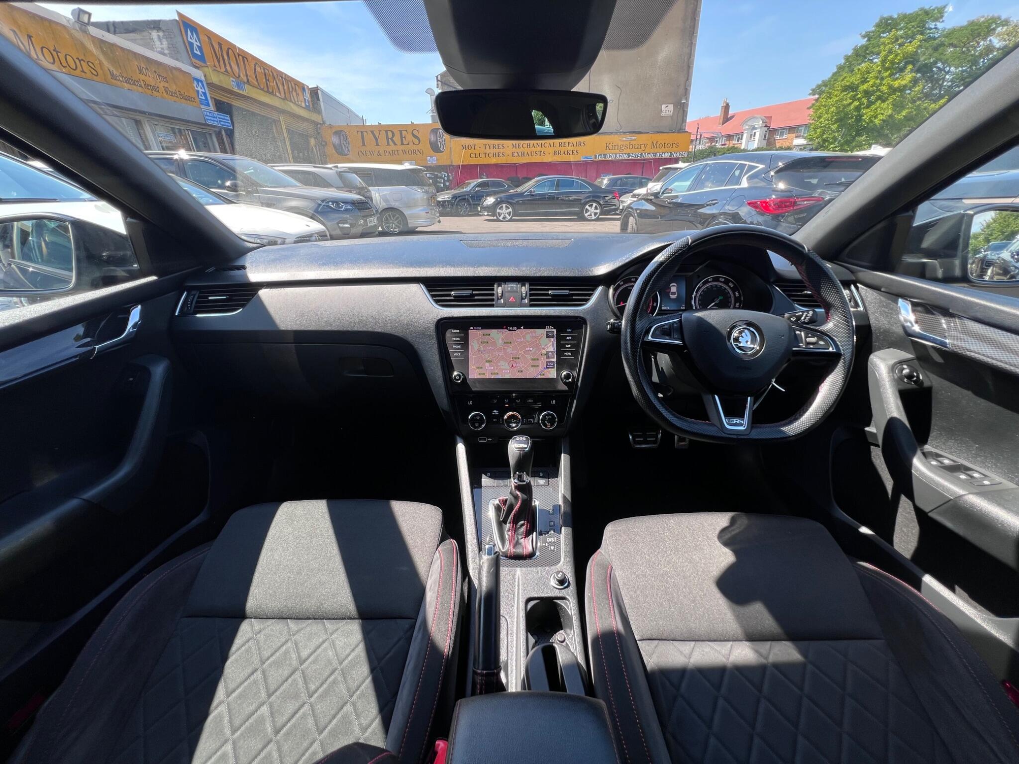 Skoda Octavia view 2