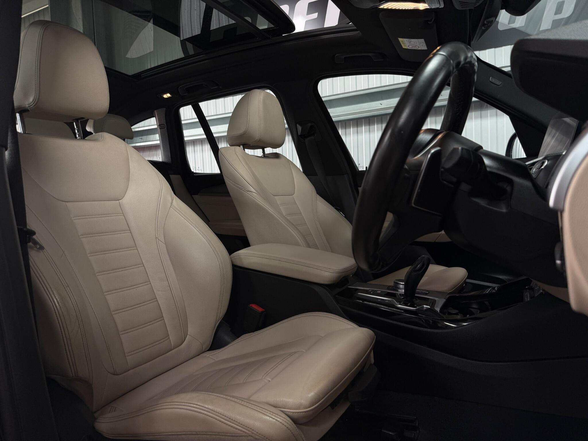 BMW X3 view 14