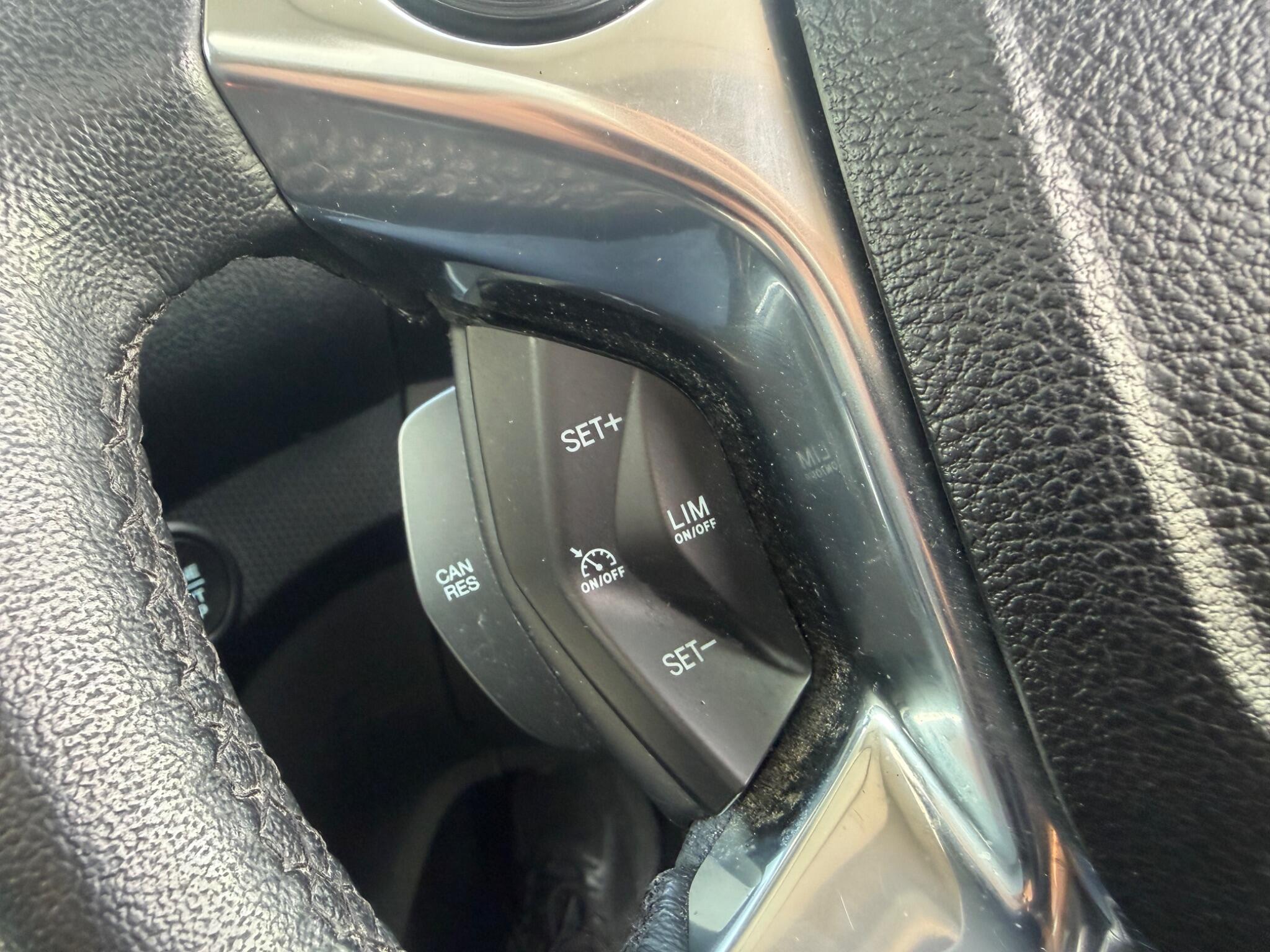 Ford Tourneo Connect view 26