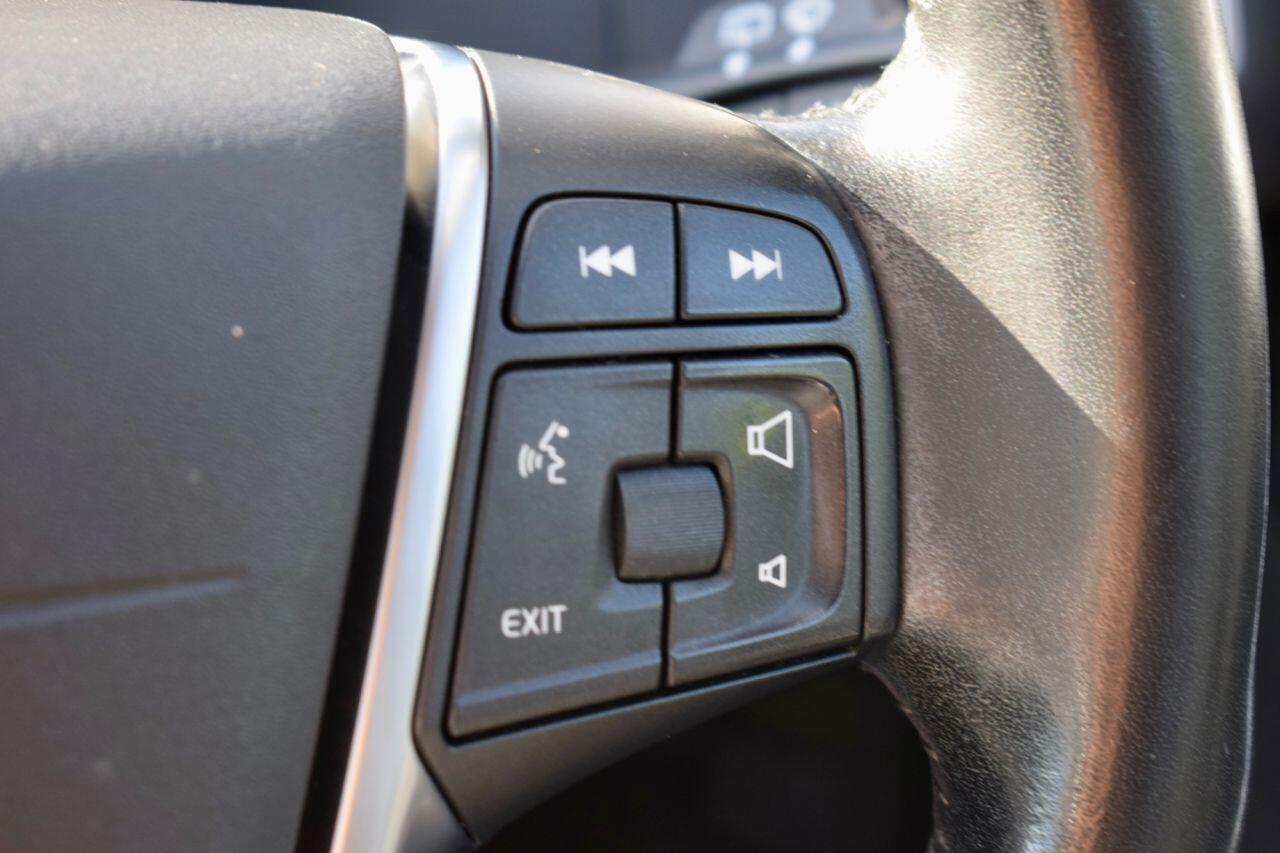 Volvo XC60 view 45