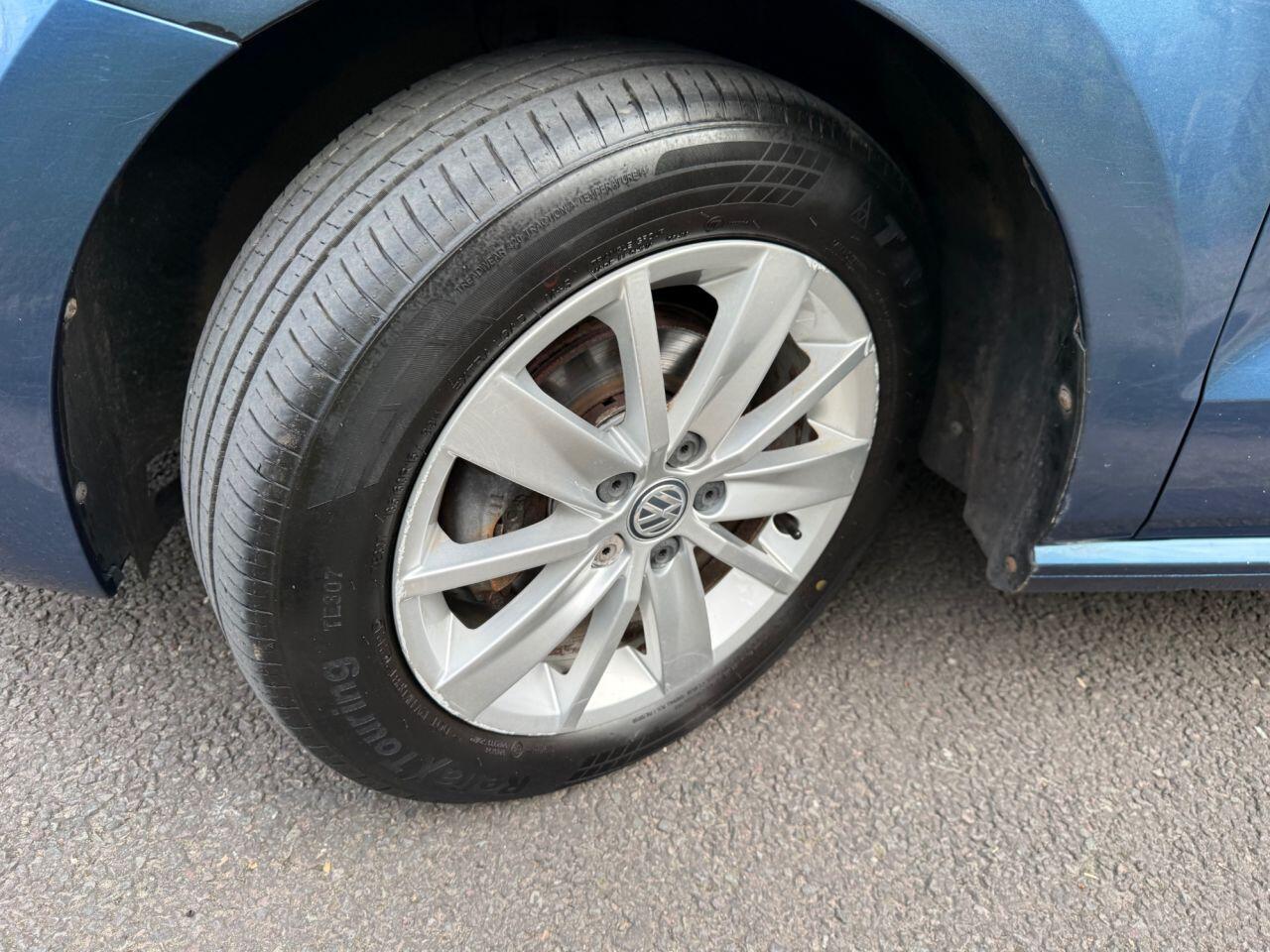 Volkswagen Polo view 19