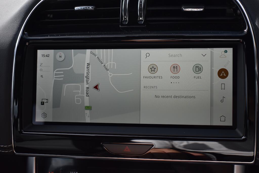 Jaguar Xe view 63
