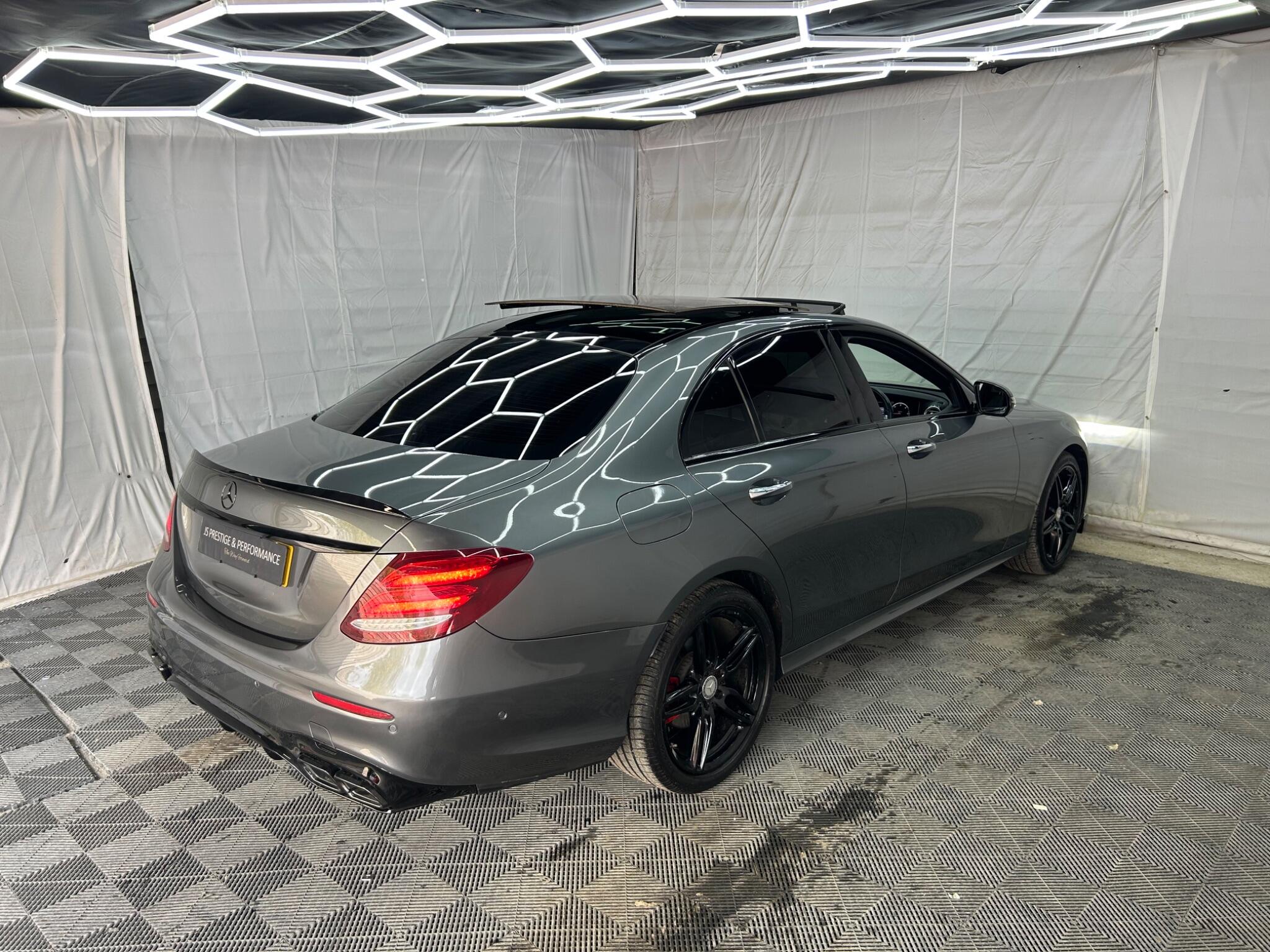 Mercedes-Benz E-Class view 4