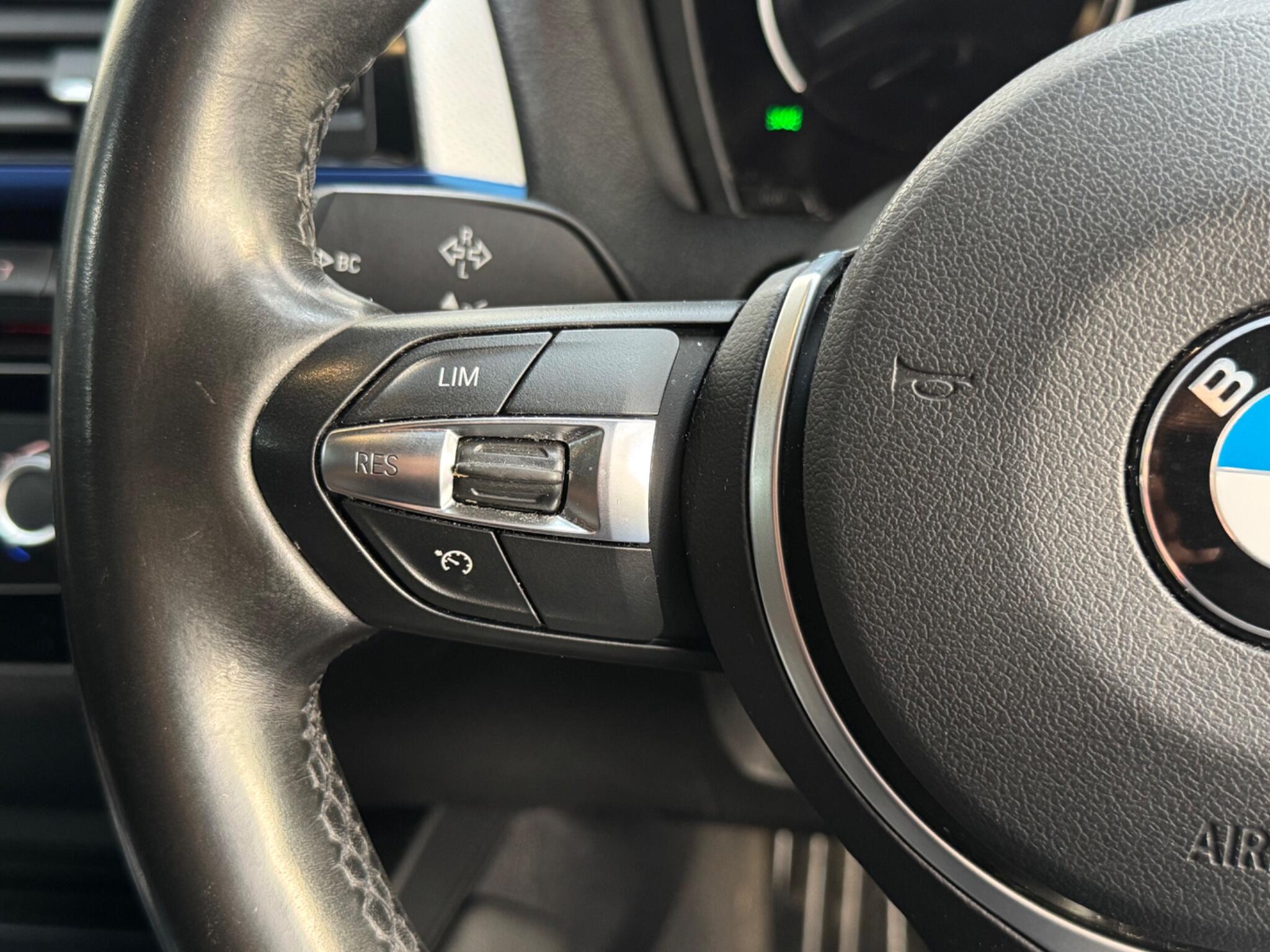 BMW 1 Series view 37
