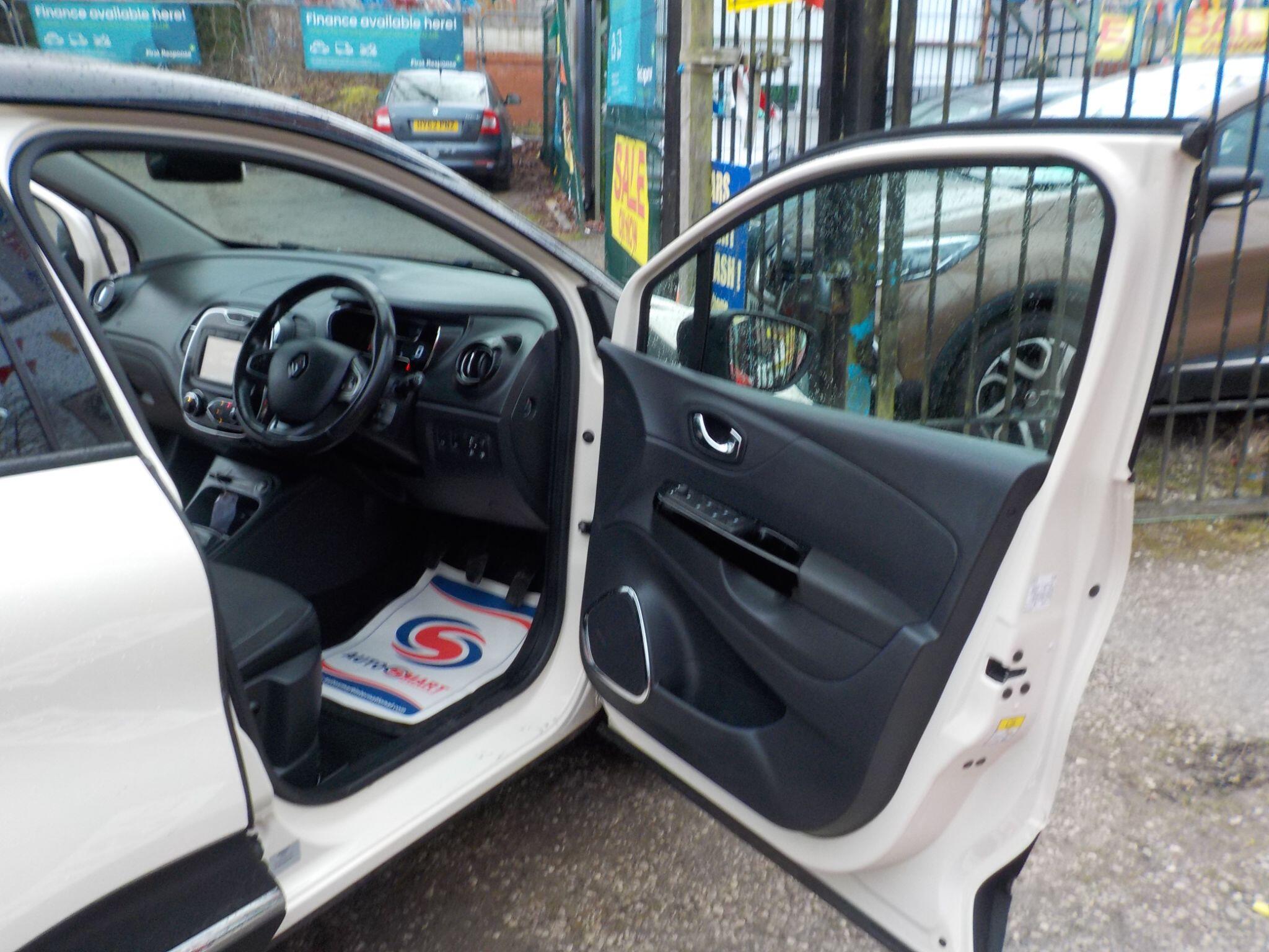 Renault Captur 1.5 dCi ENERGY Dynamique S Nav Euro 6 (s/s) 5dr