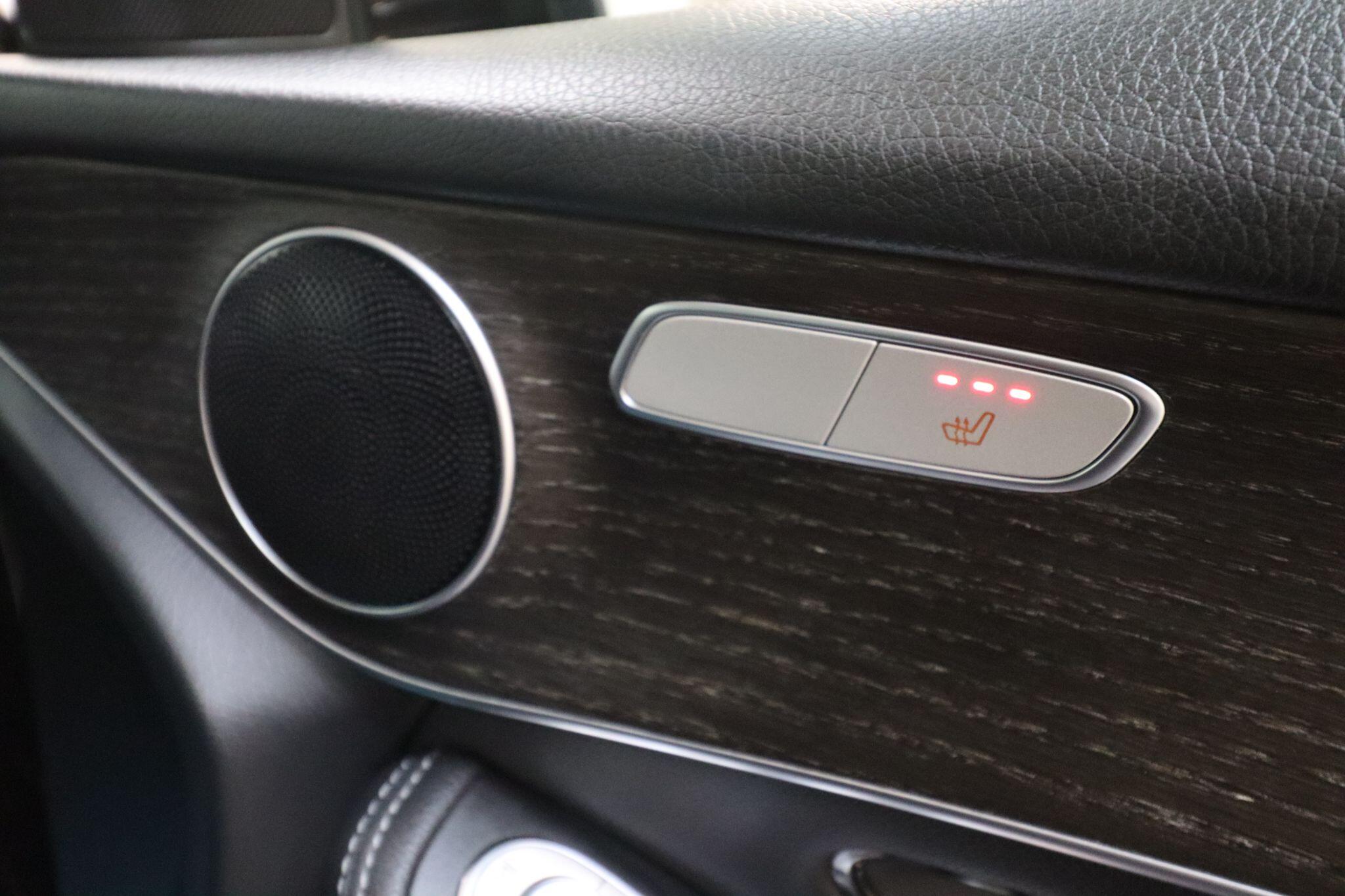 Mercedes-Benz GLC view 17