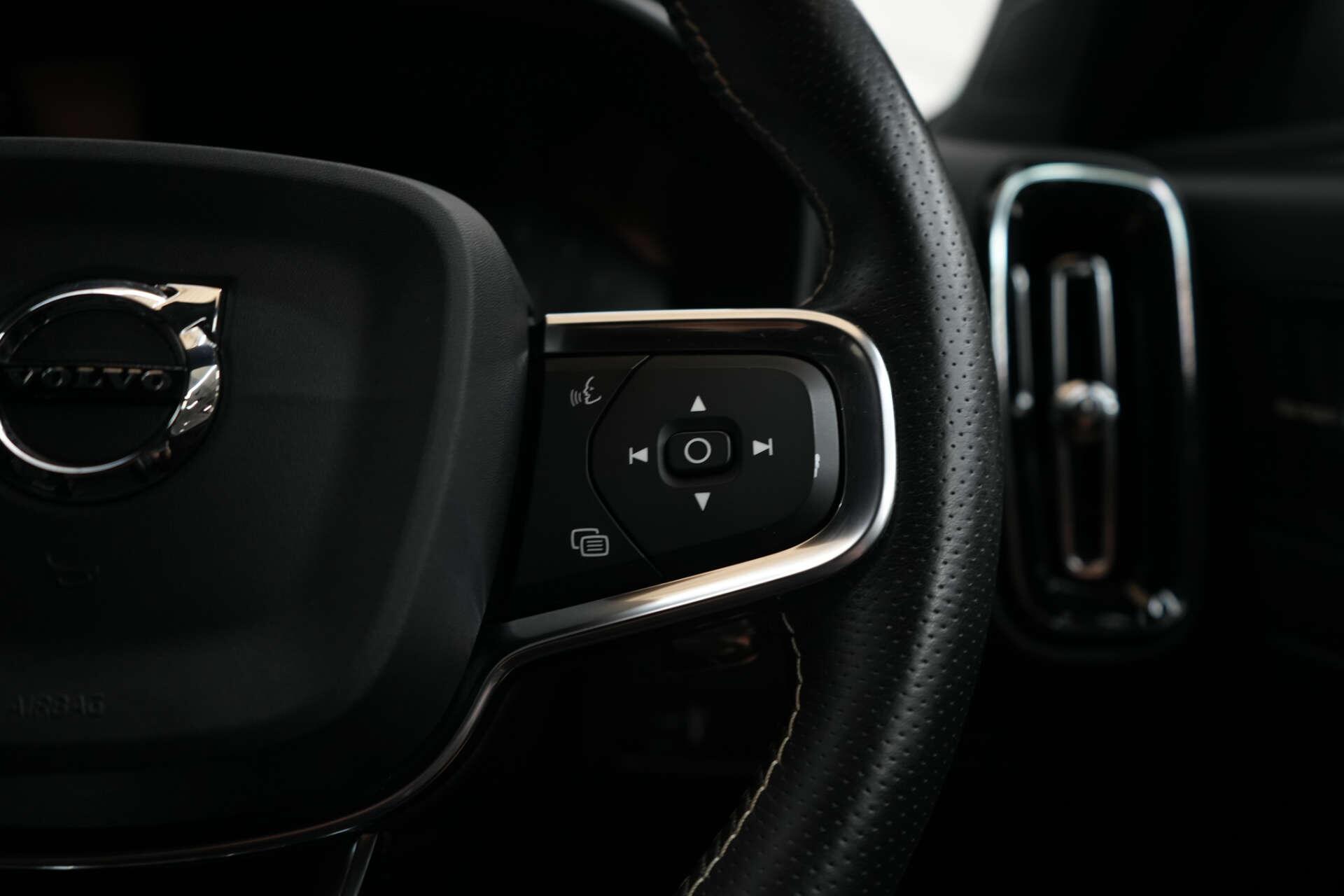 Volvo XC40 view 39