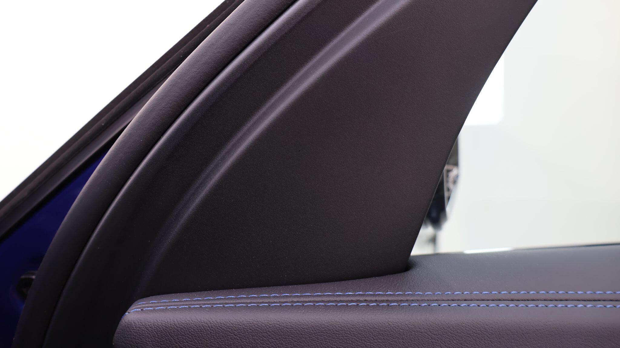 BMW iX1 view 20