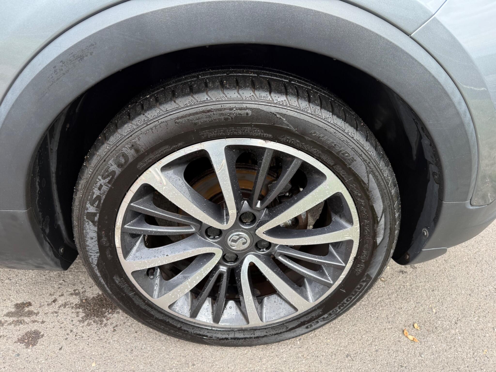 Vauxhall Crossland X view 30