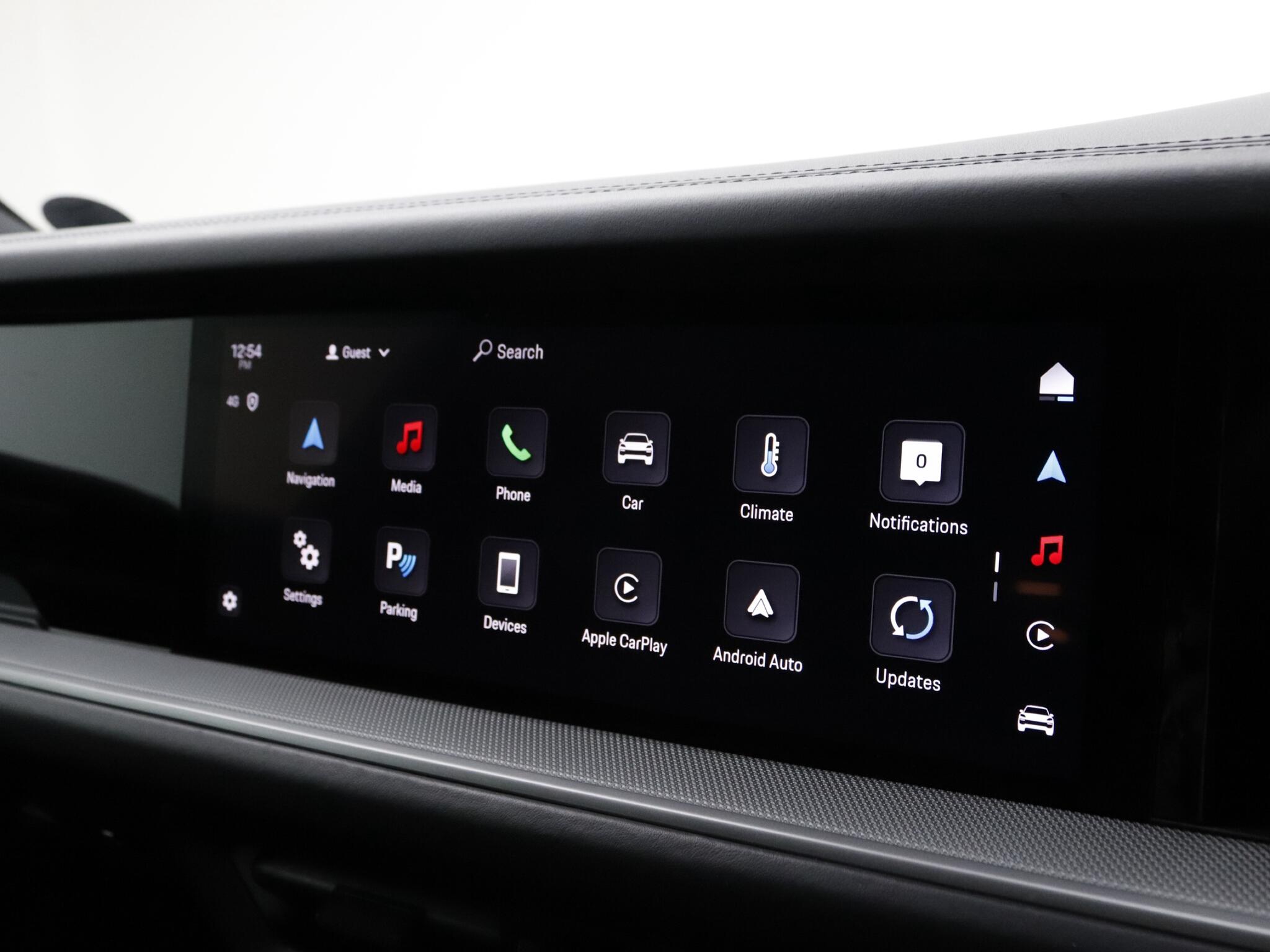 Porsche Cayenne view 32