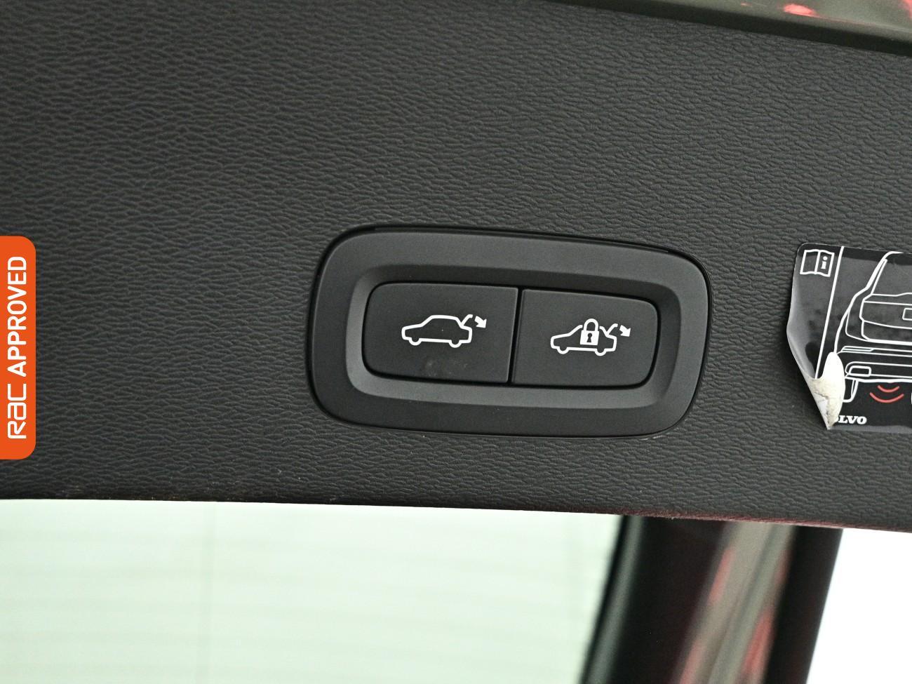 Volvo C40 view 27