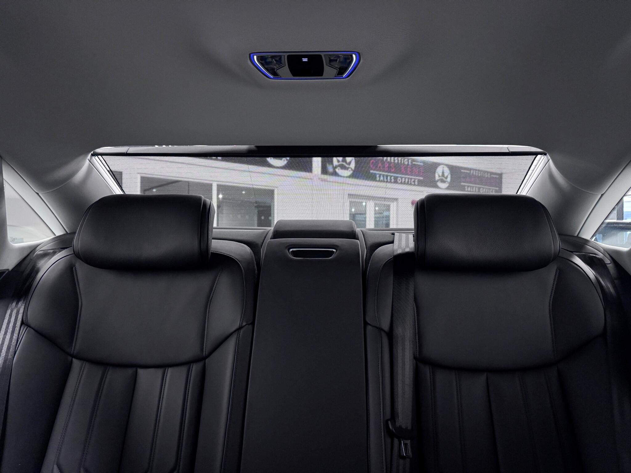 Audi A8 view 30