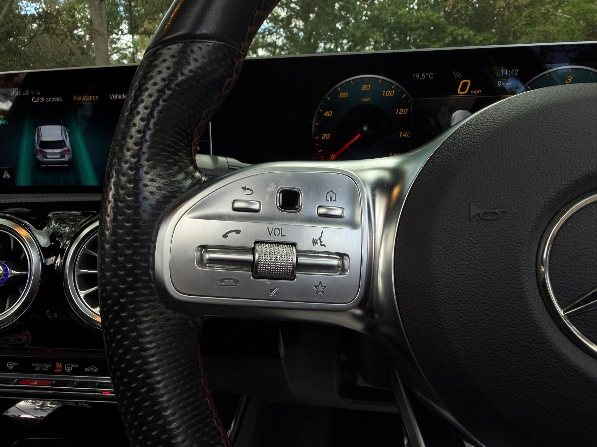 Mercedes-Benz A-Class view 29