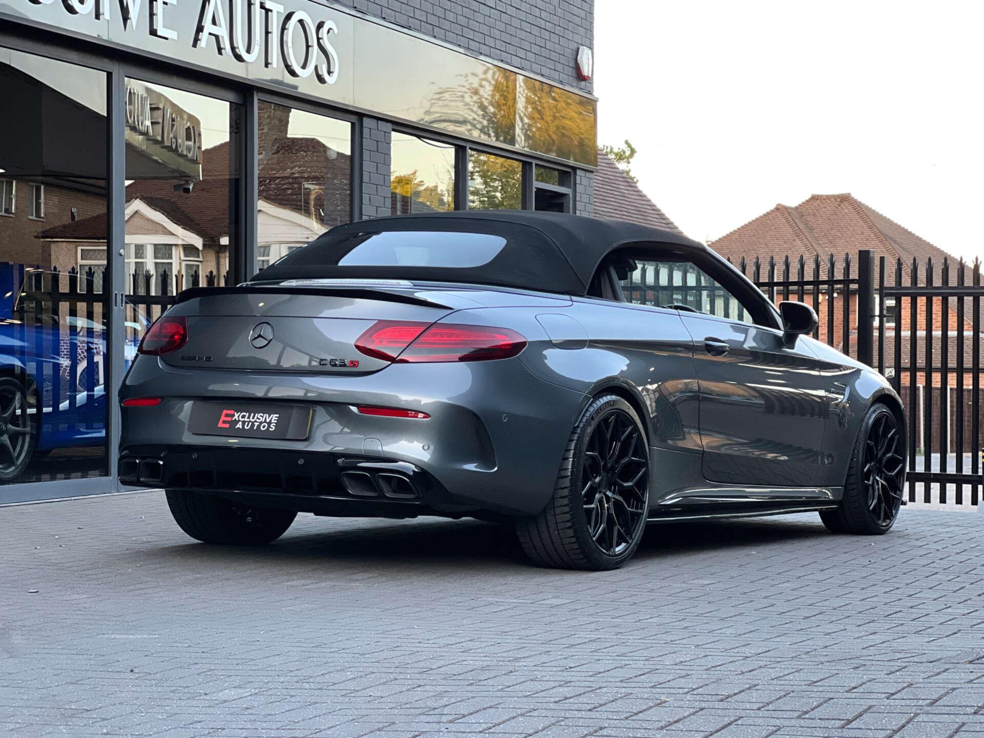 Mercedes-Benz C Class view 16