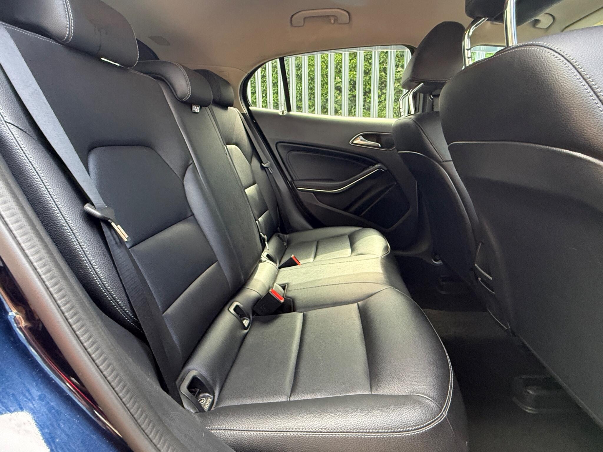 2017 Mercedes-Benz GLA image 24