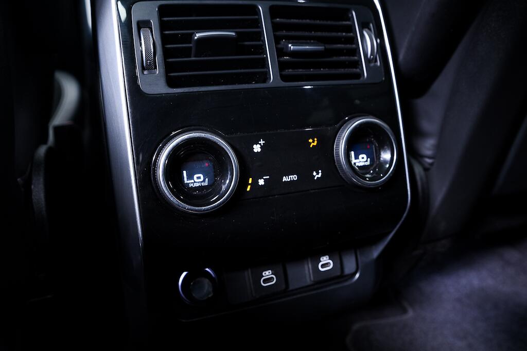 Land Rover Range Rover Sport view 17