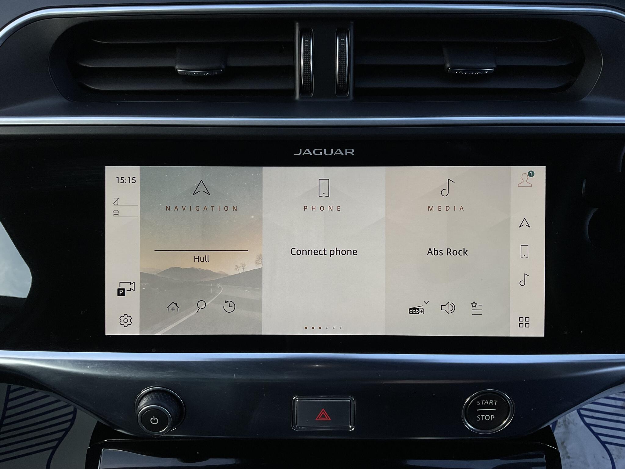 Jaguar I-Pace view 18