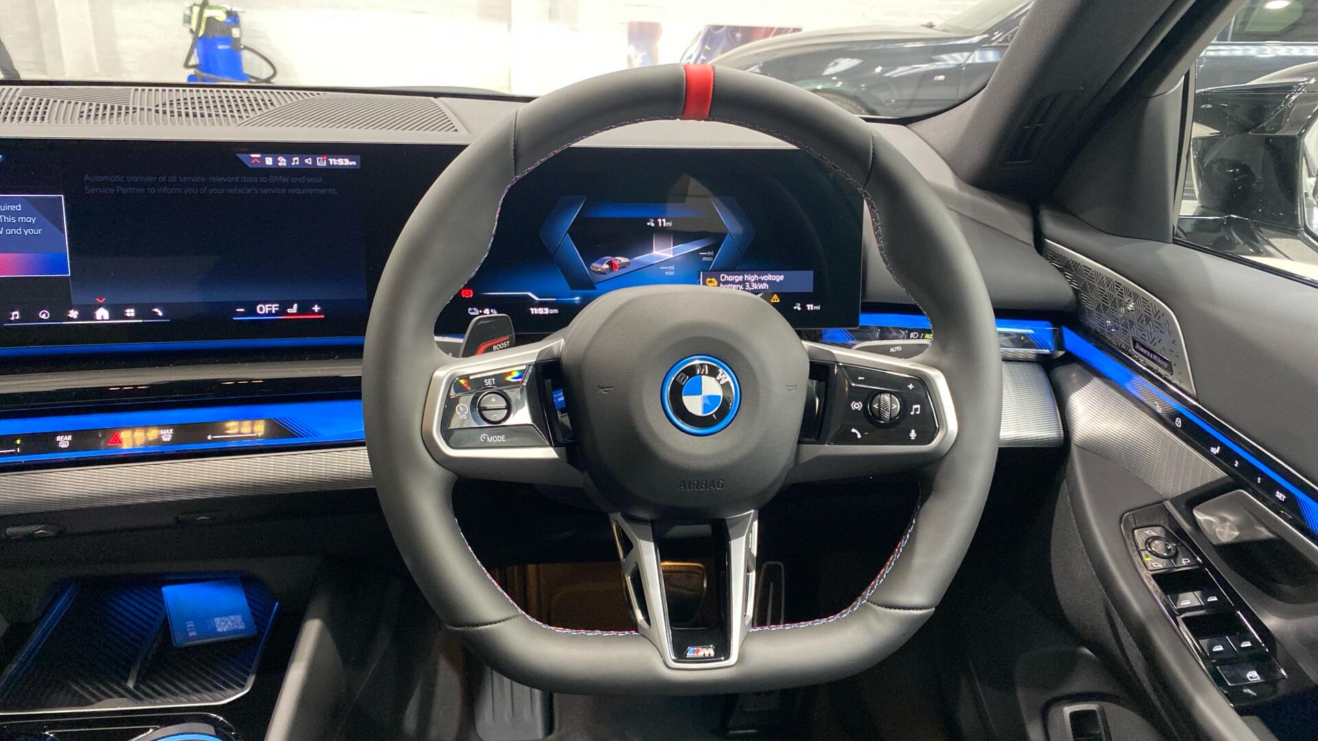 BMW i5 view 5