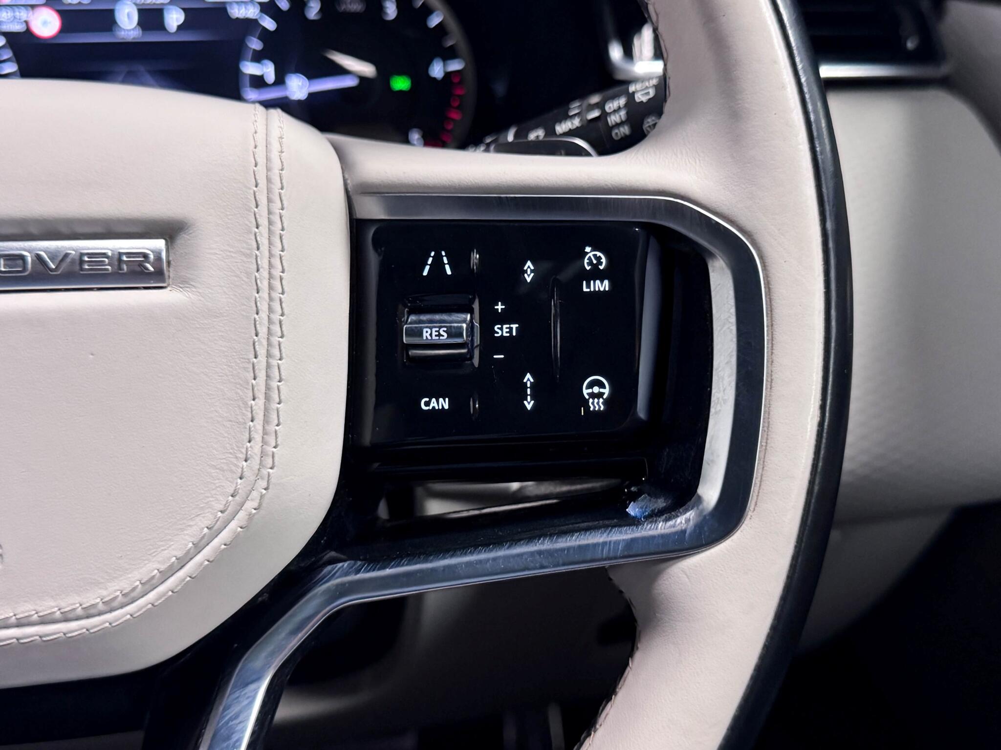 Land Rover Range Rover Velar view 28