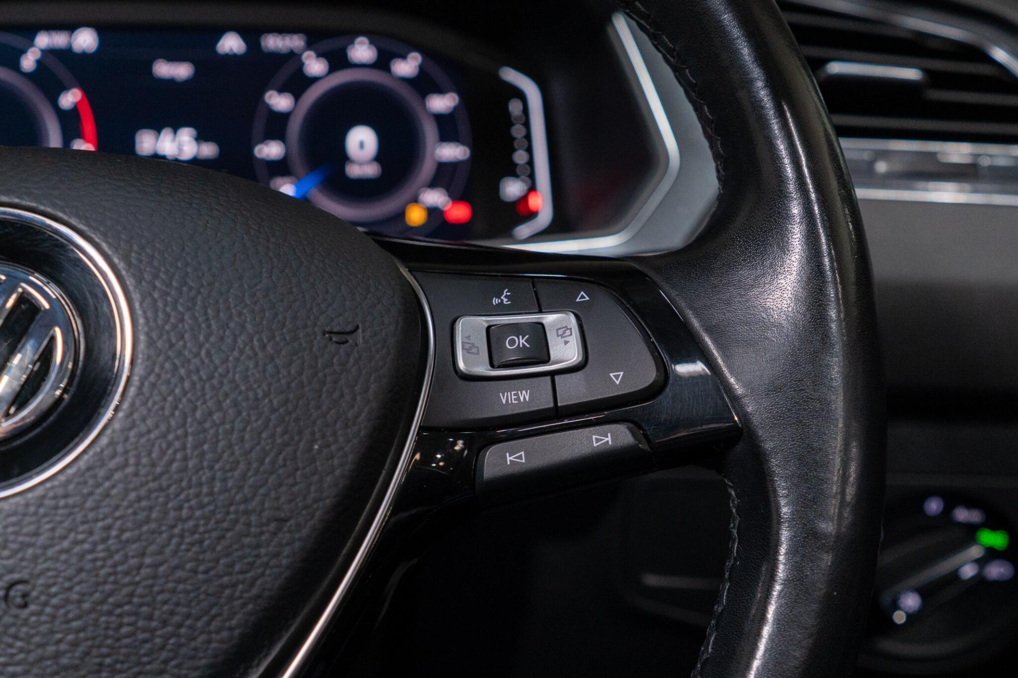 Volkswagen Tiguan Allspace view 23