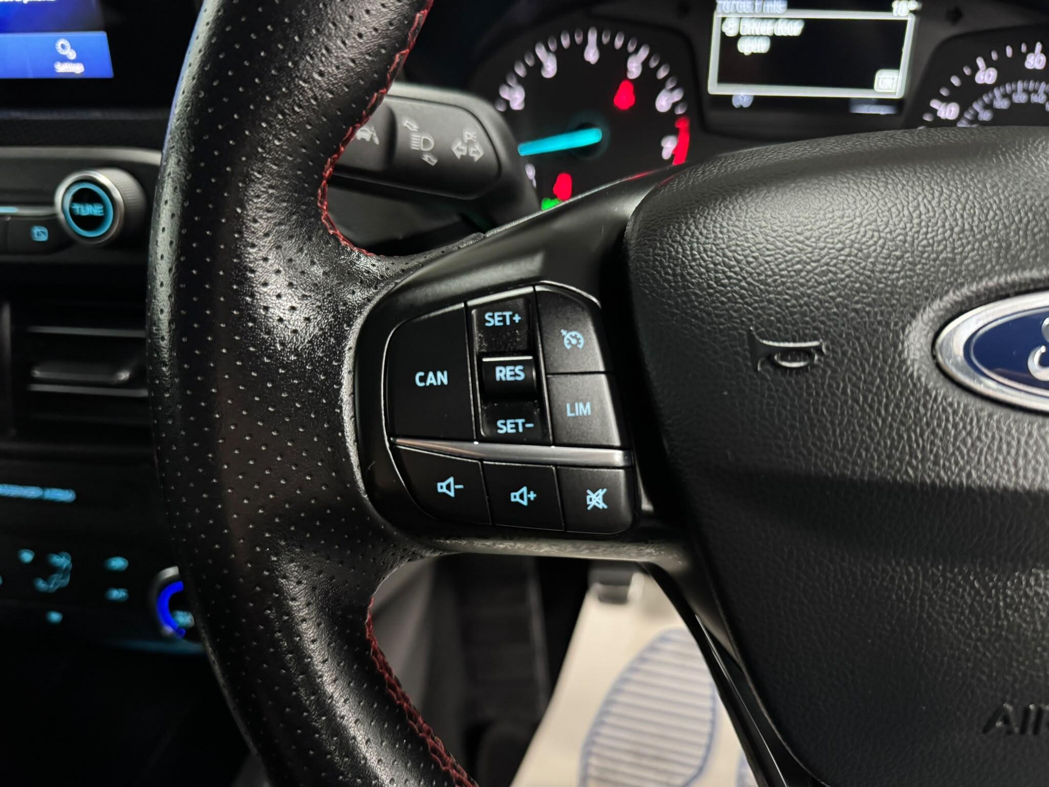 Ford Focus view 33