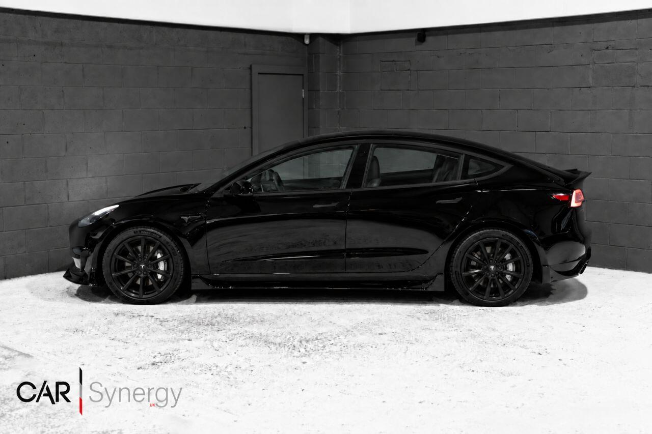 Tesla Model 3 view 4