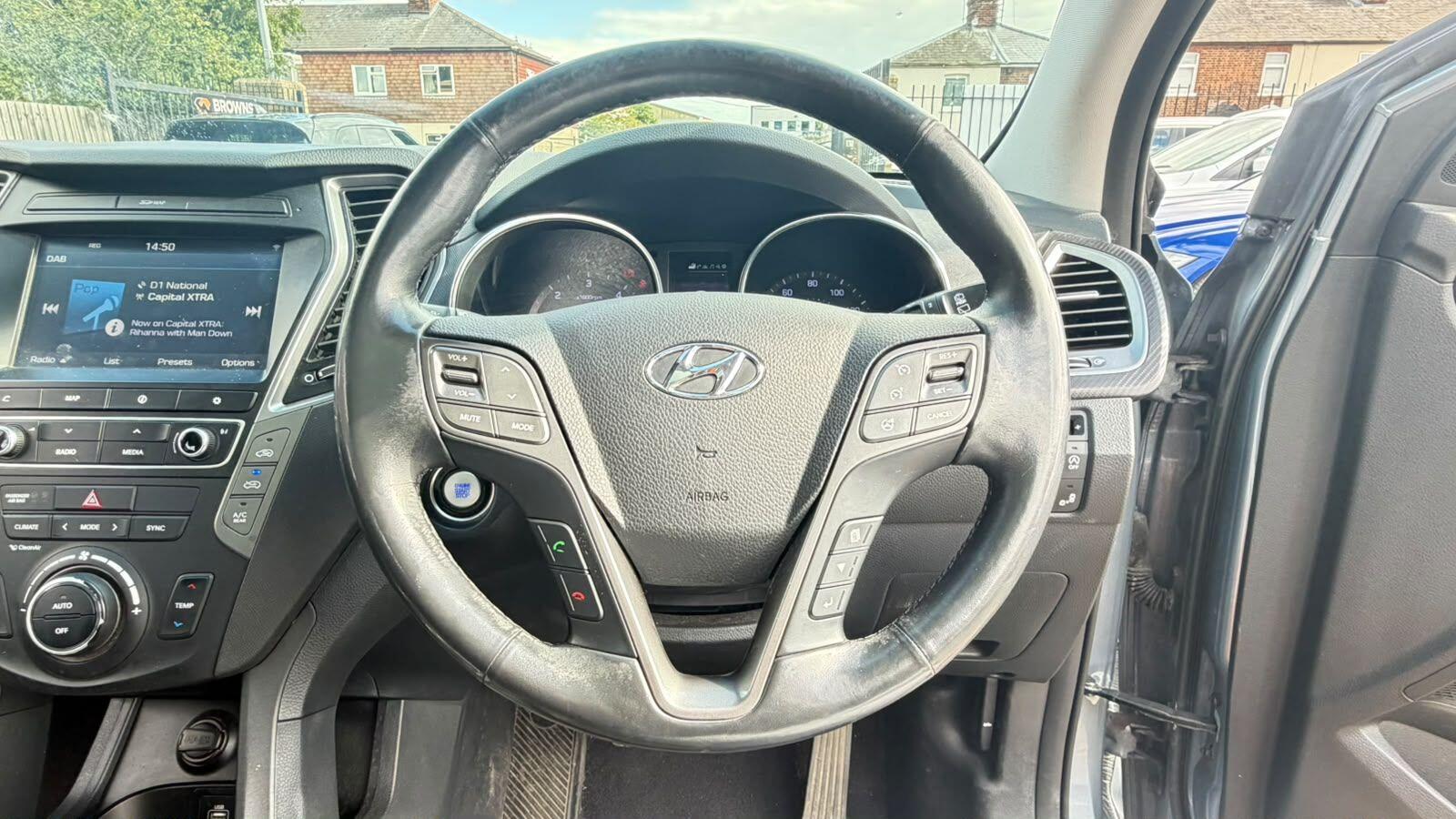 Hyundai Santa Fe view 26