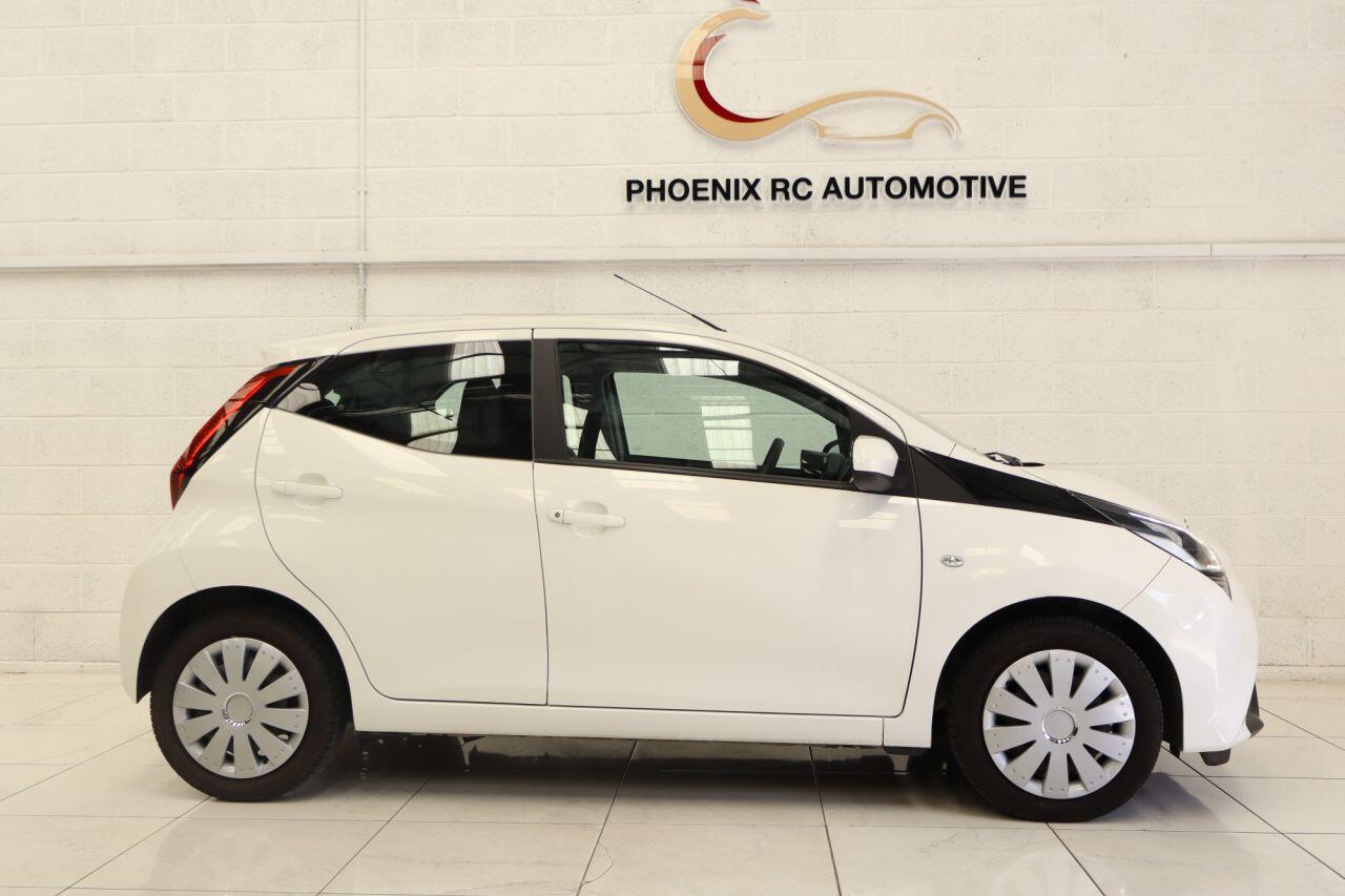 Toyota Aygo view 2