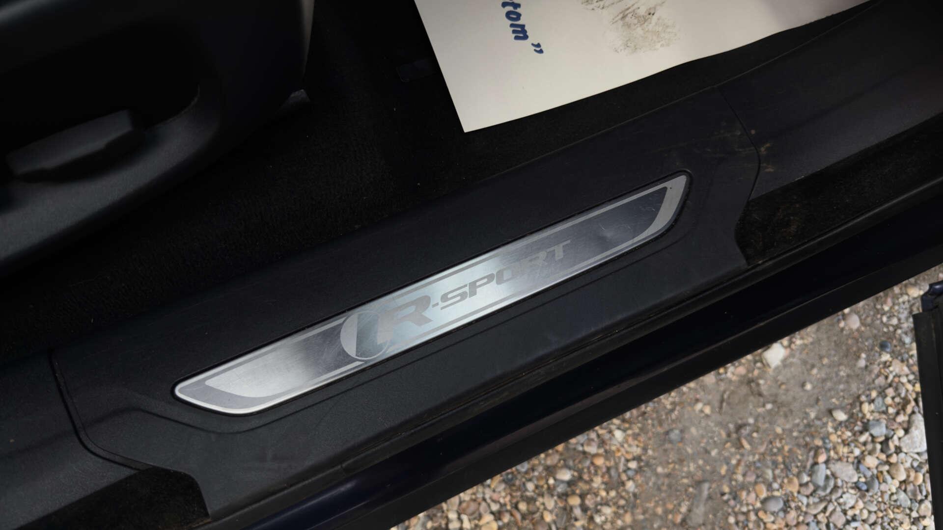 Jaguar F-Pace view 55