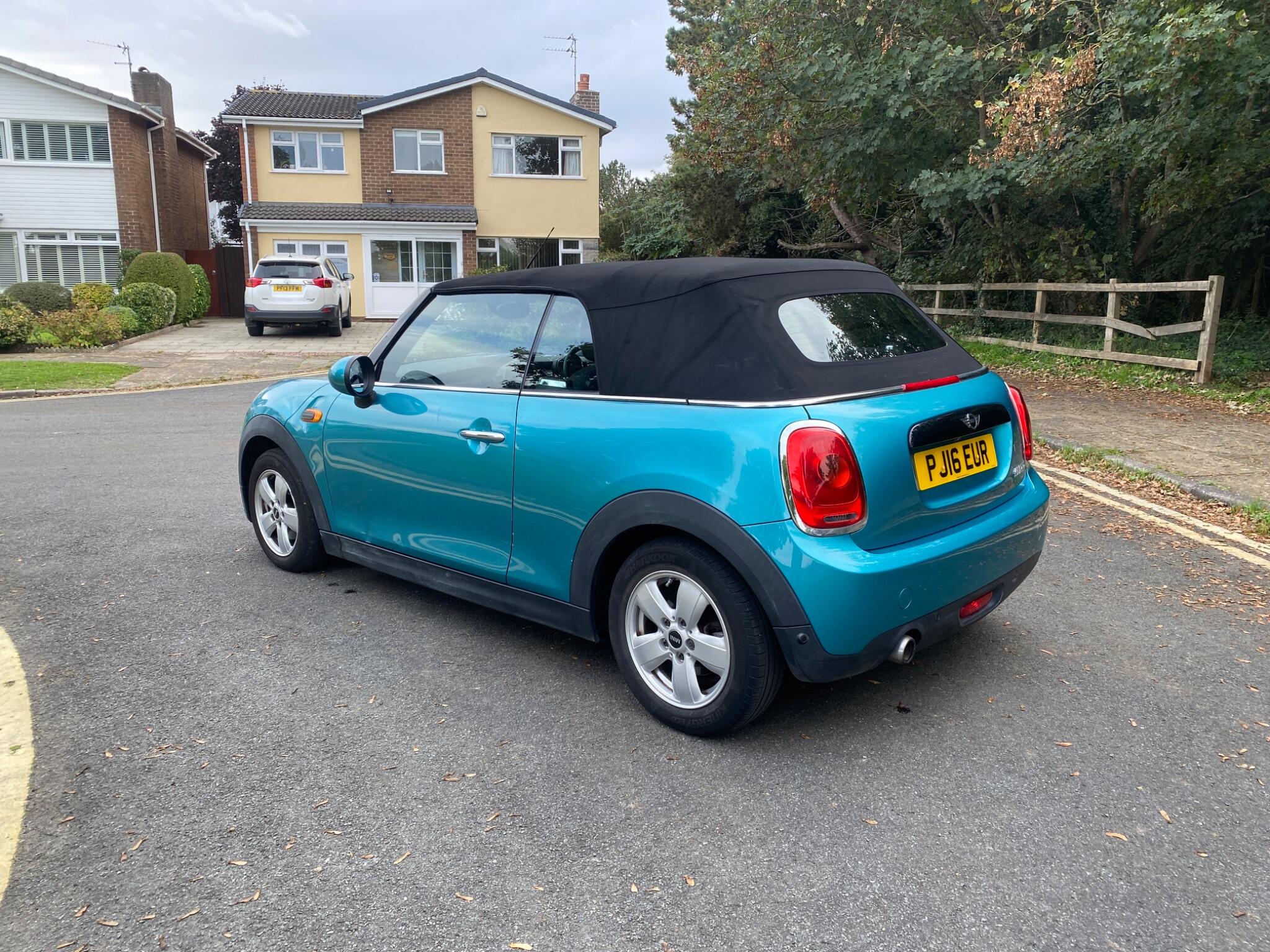 MINI Convertible 1.5 Cooper Euro 6 (s/s) 2dr
