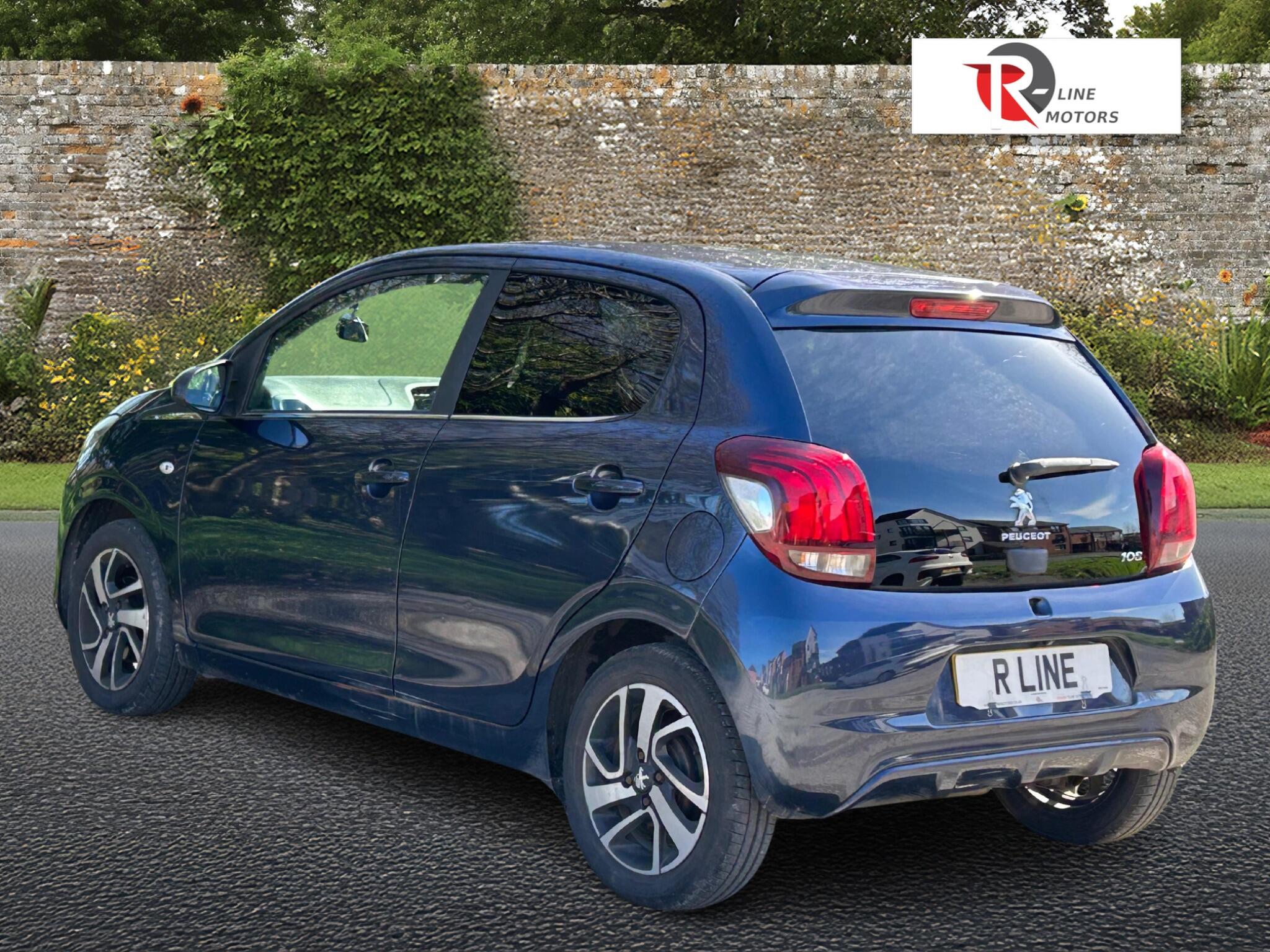 Peugeot 108 view 11