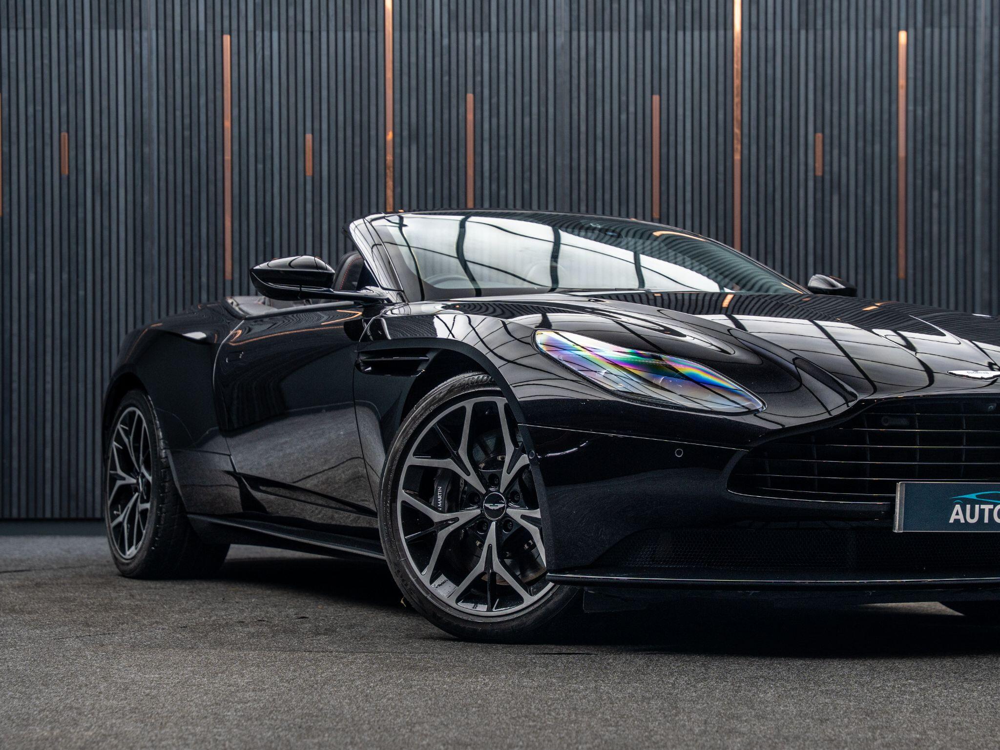 Aston Martin DB11 view 9