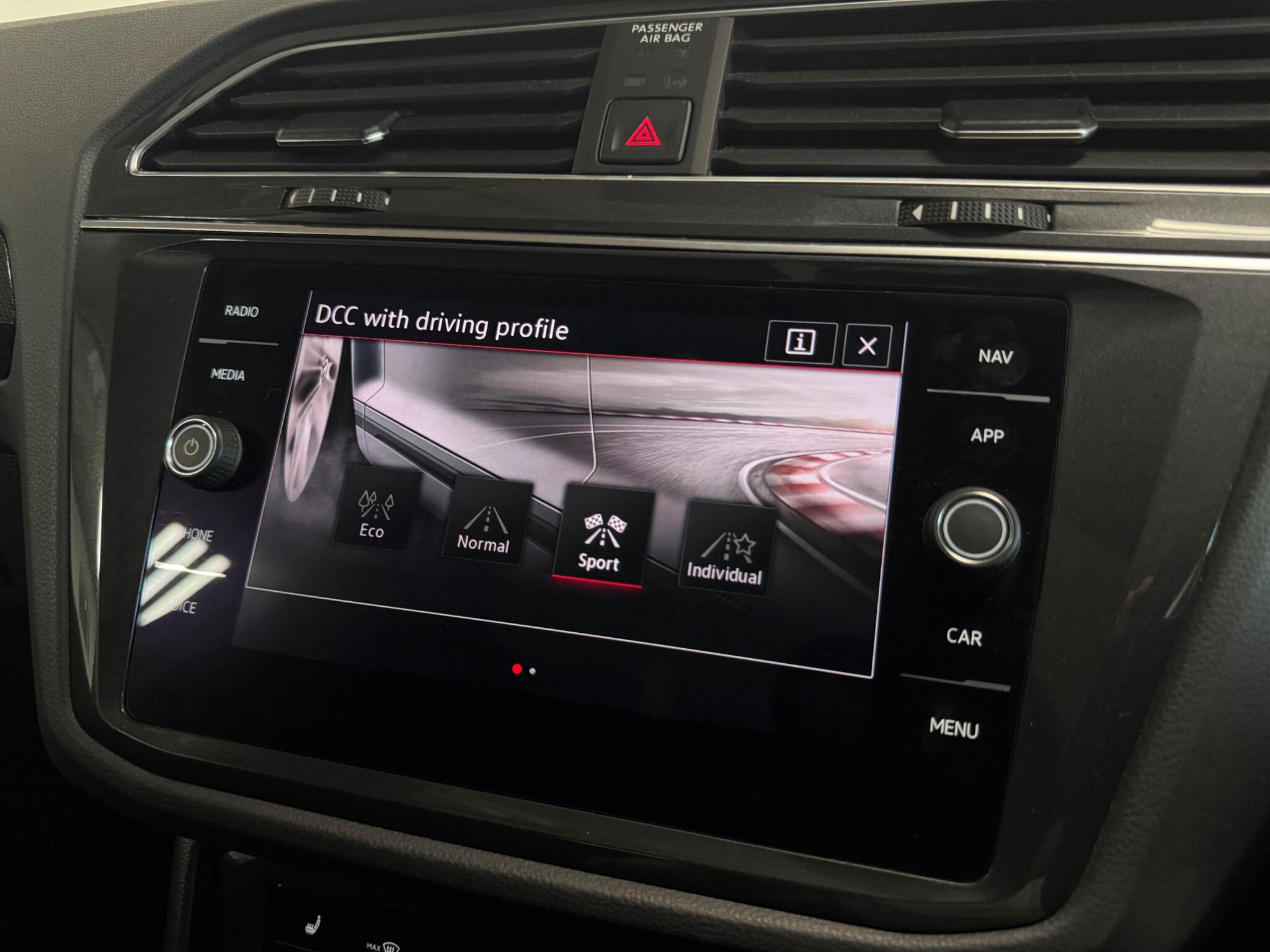 Volkswagen Tiguan view 54