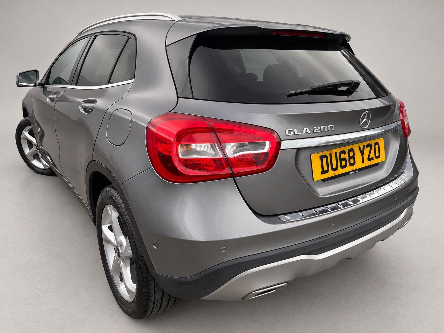 Mercedes-Benz Gla view 9