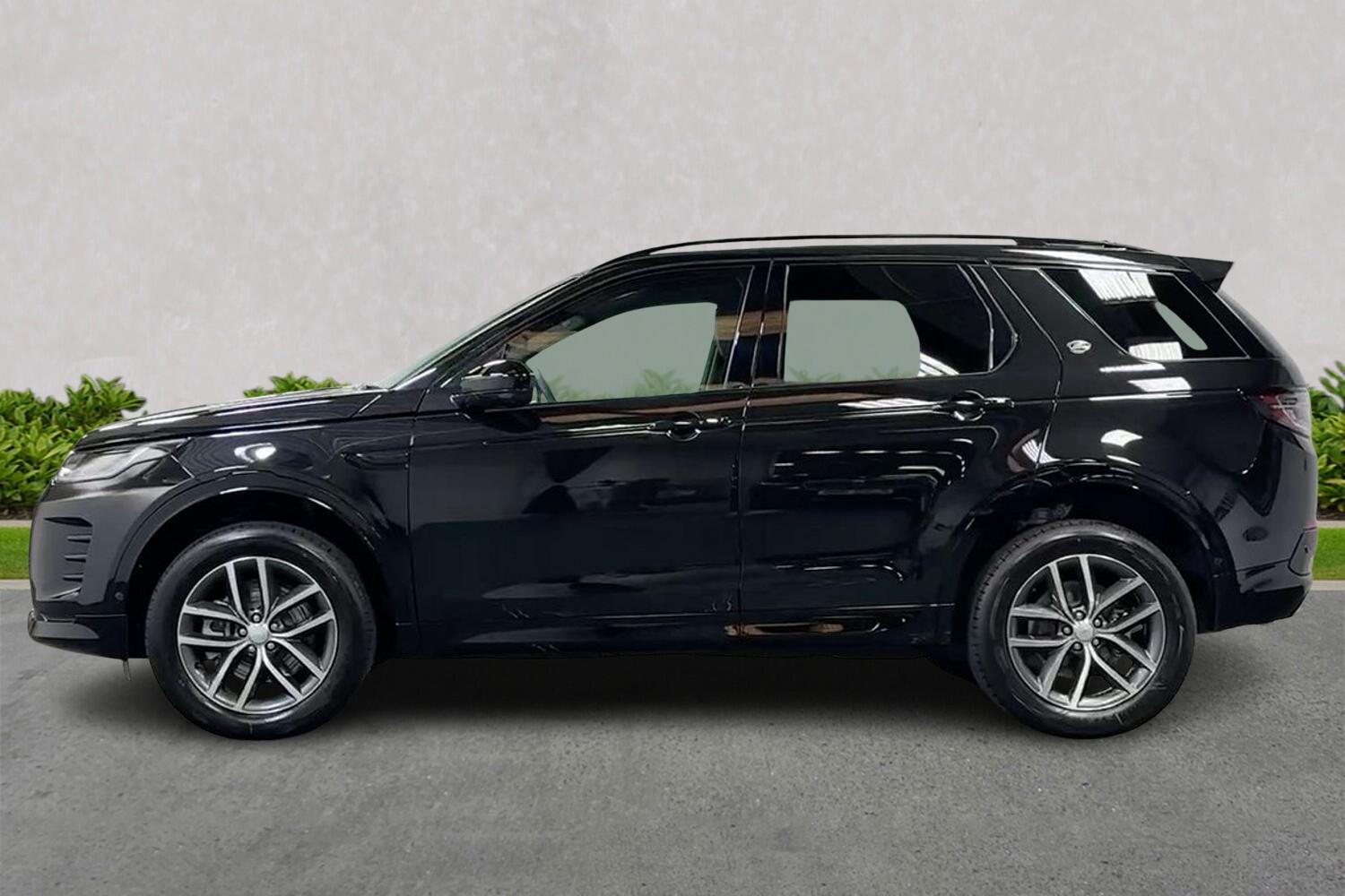 Land Rover Discovery Sport view 19