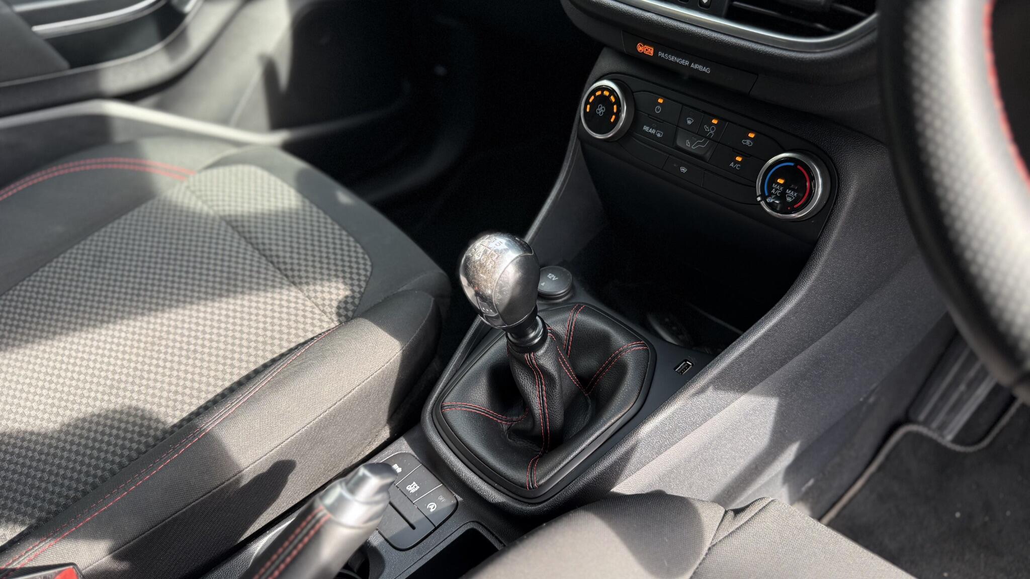 Ford Fiesta view 26