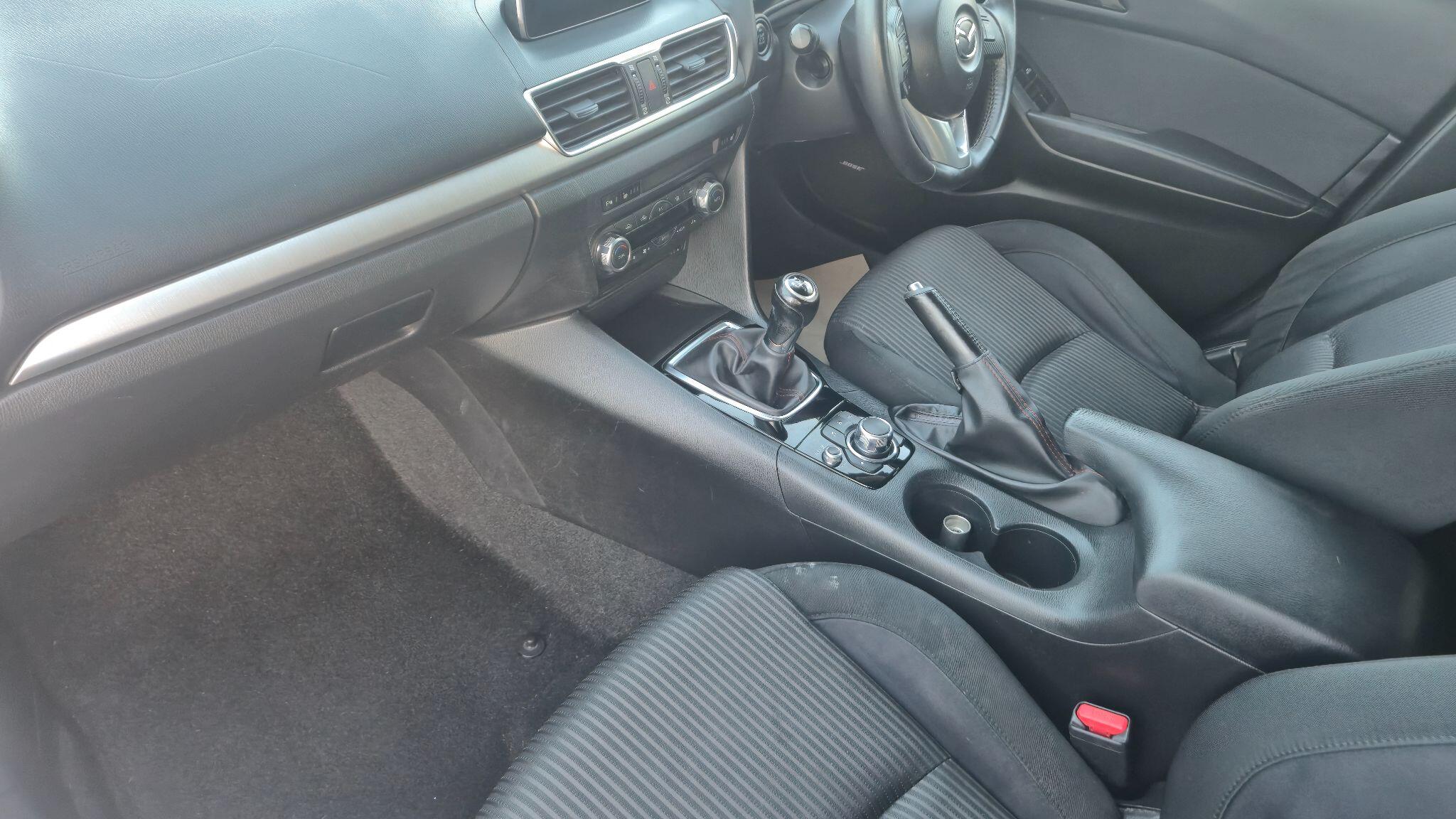 Mazda Mazda3 view 22