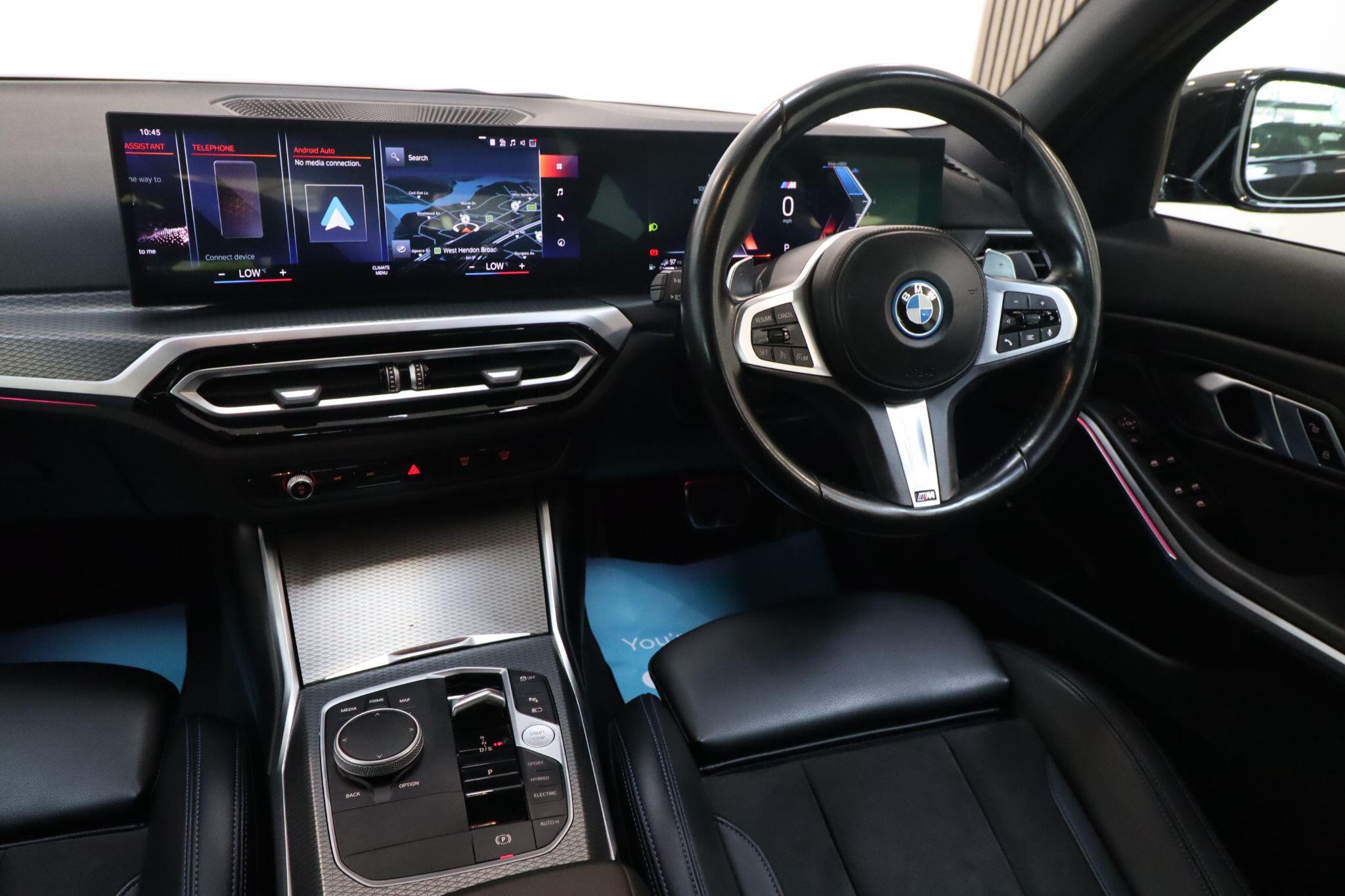 BMW 3 Series view 46