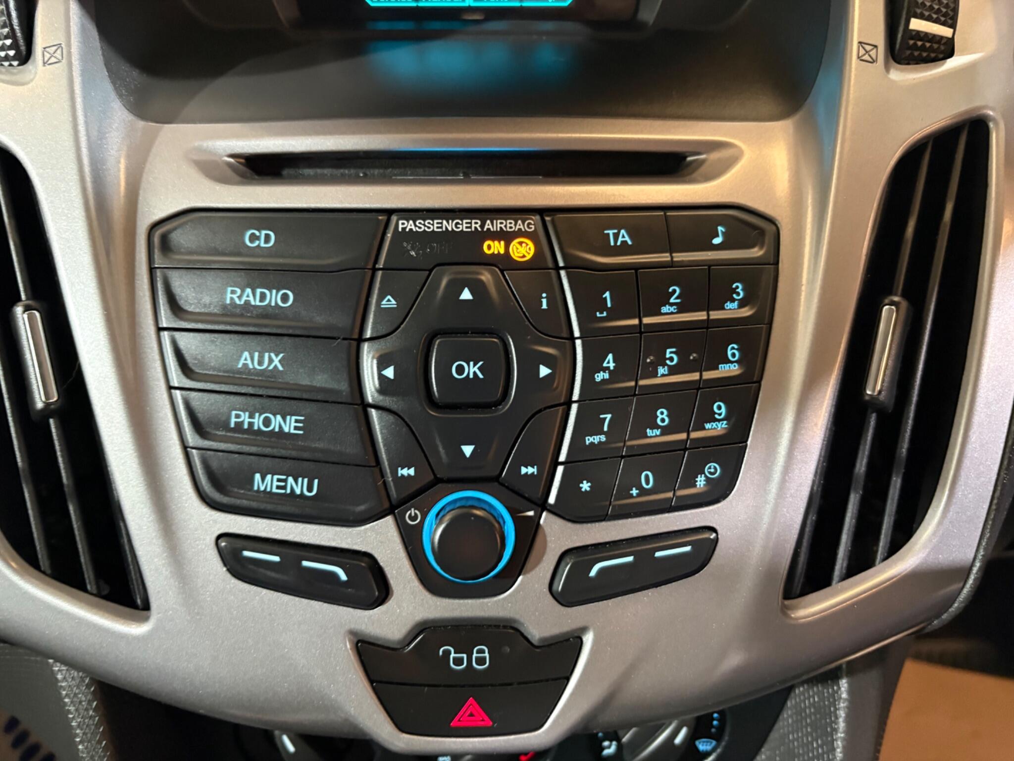 Ford Tourneo Connect view 17
