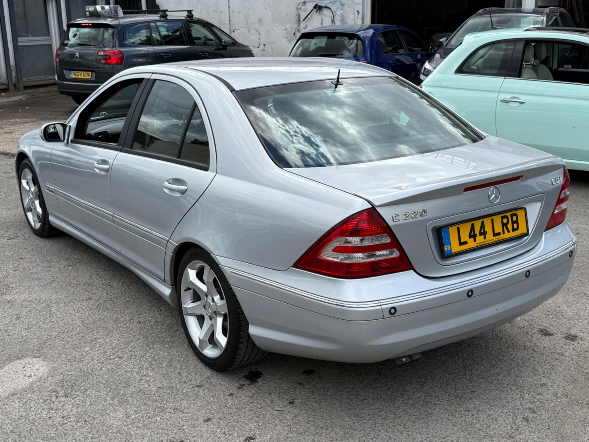Mercedes-Benz C Class - Image 14